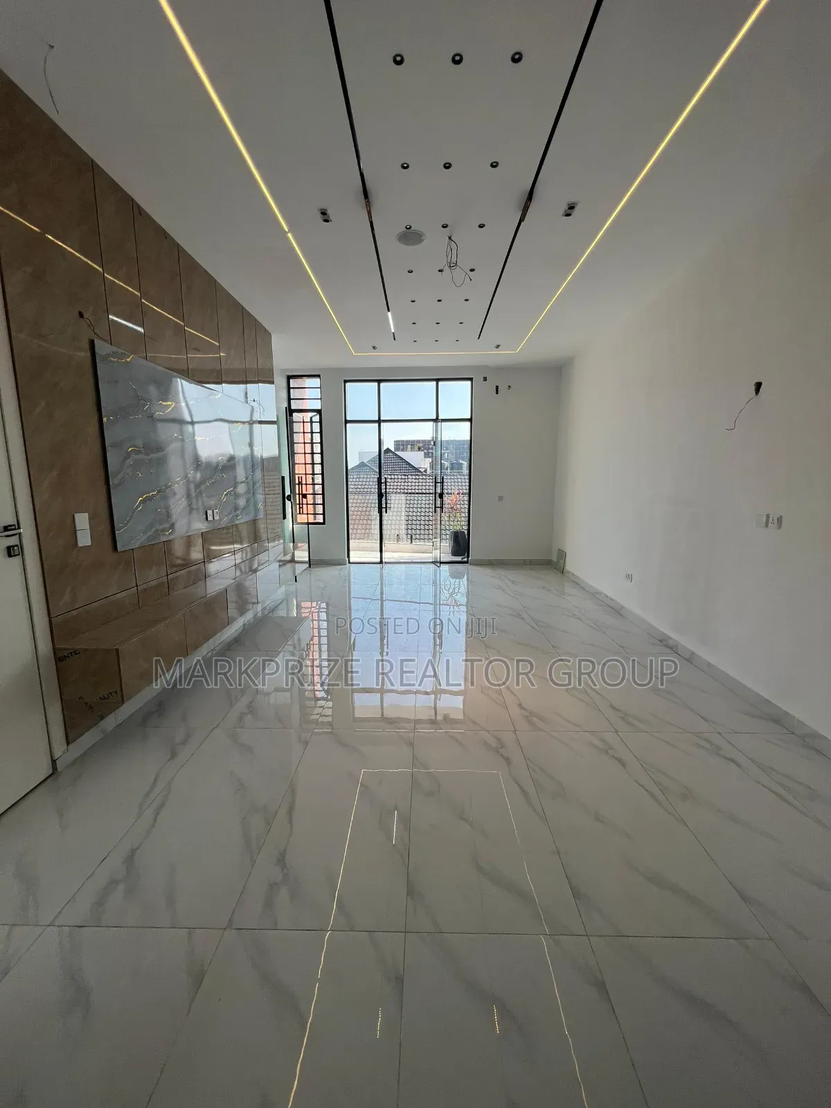 4bdrm Duplex in Ikate for sale in Ikate