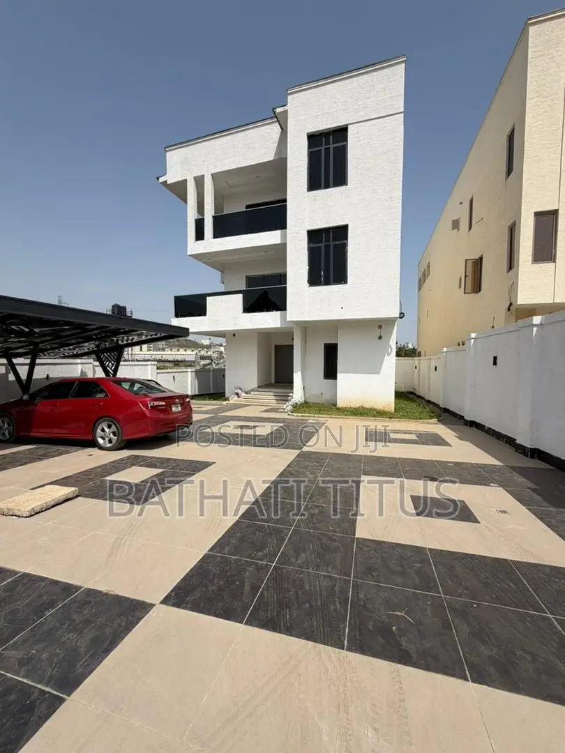 5bdrm Duplex in Guzape District for sale in Guzape District