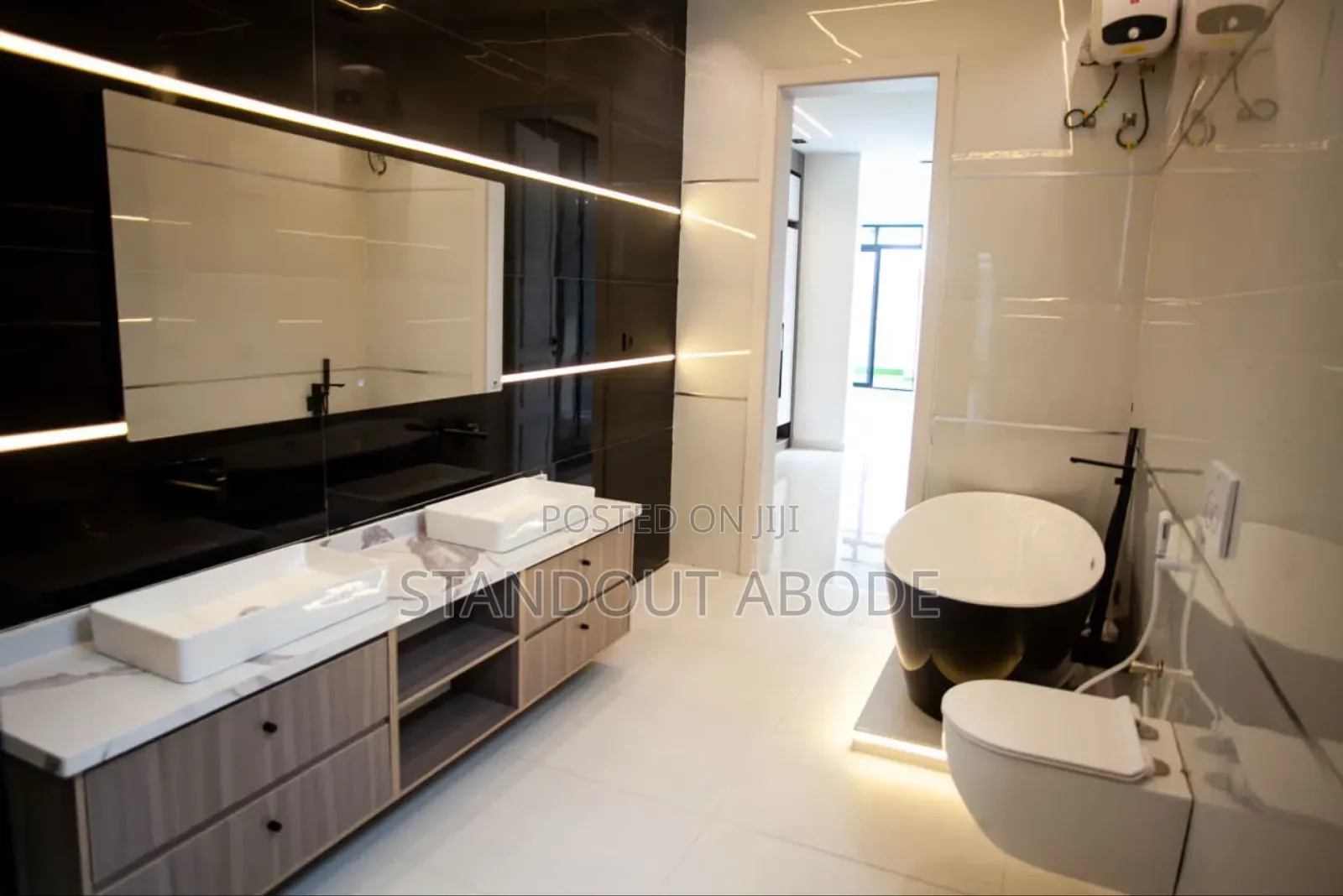 5bdrm Duplex in In An Estate, Osapa london for sale in Osapa london