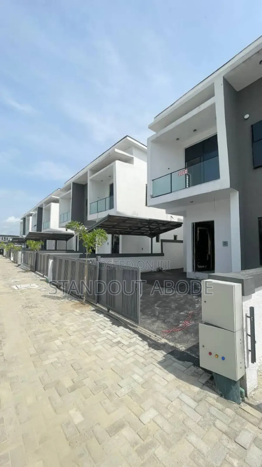 4bdrm Duplex in An Estate Inside, Ikota for sale in Ikota