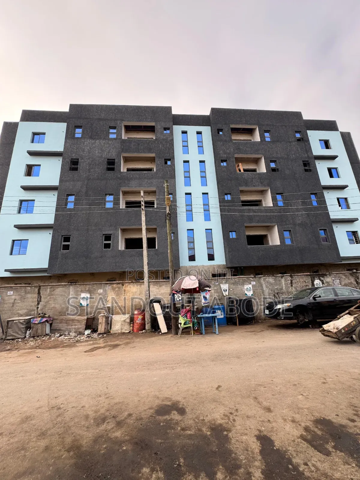 3bdrm Apartment in In A Gated Location, Yaba for sale in Yaba