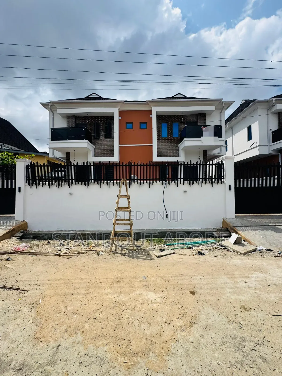 4bdrm Duplex in Inside An Estate, Surulere for sale in Surulere