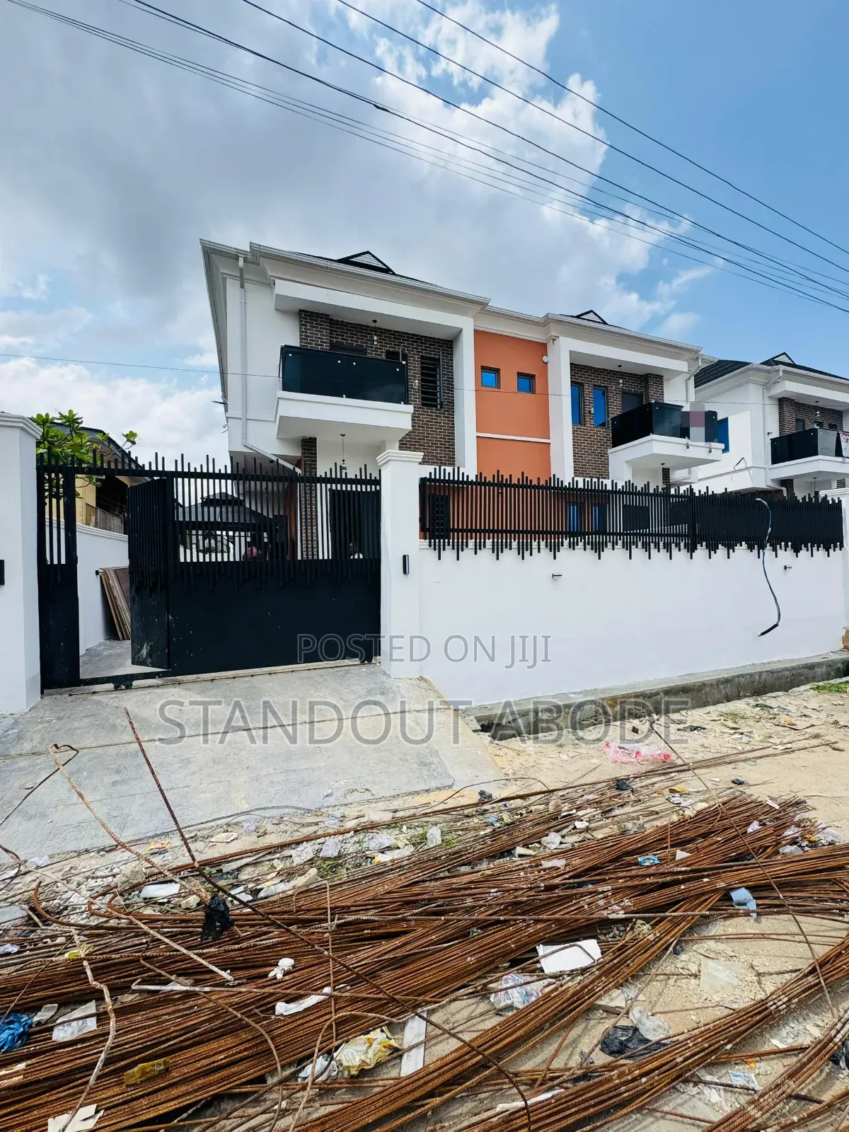 4bdrm Duplex in Inside An Estate, Surulere for sale in Surulere