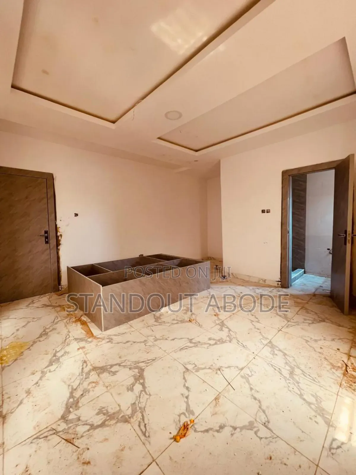 4bdrm Duplex in In An Estate, GRA Phase 1 for sale in GRA Phase 1