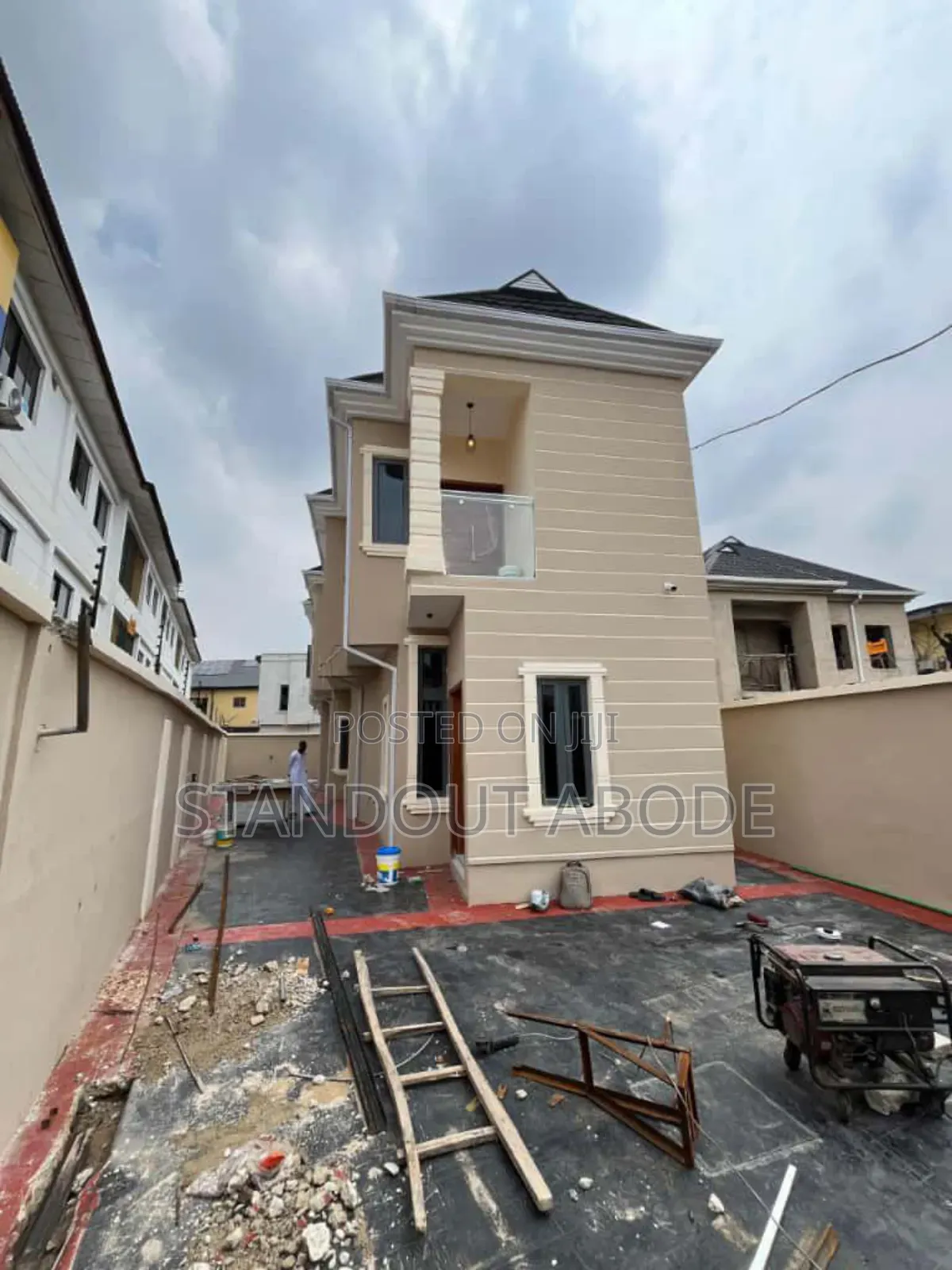 4bdrm Duplex in In An Estate, Ogba for sale in Ogba