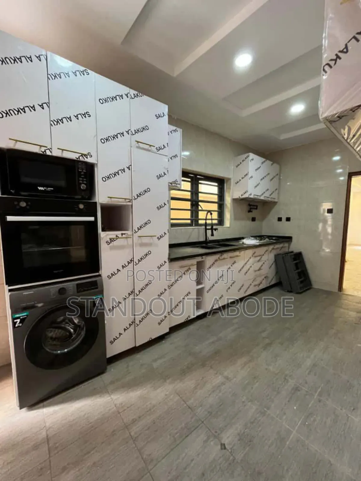 4bdrm Duplex in In An Estate, Ogba for sale in Ogba