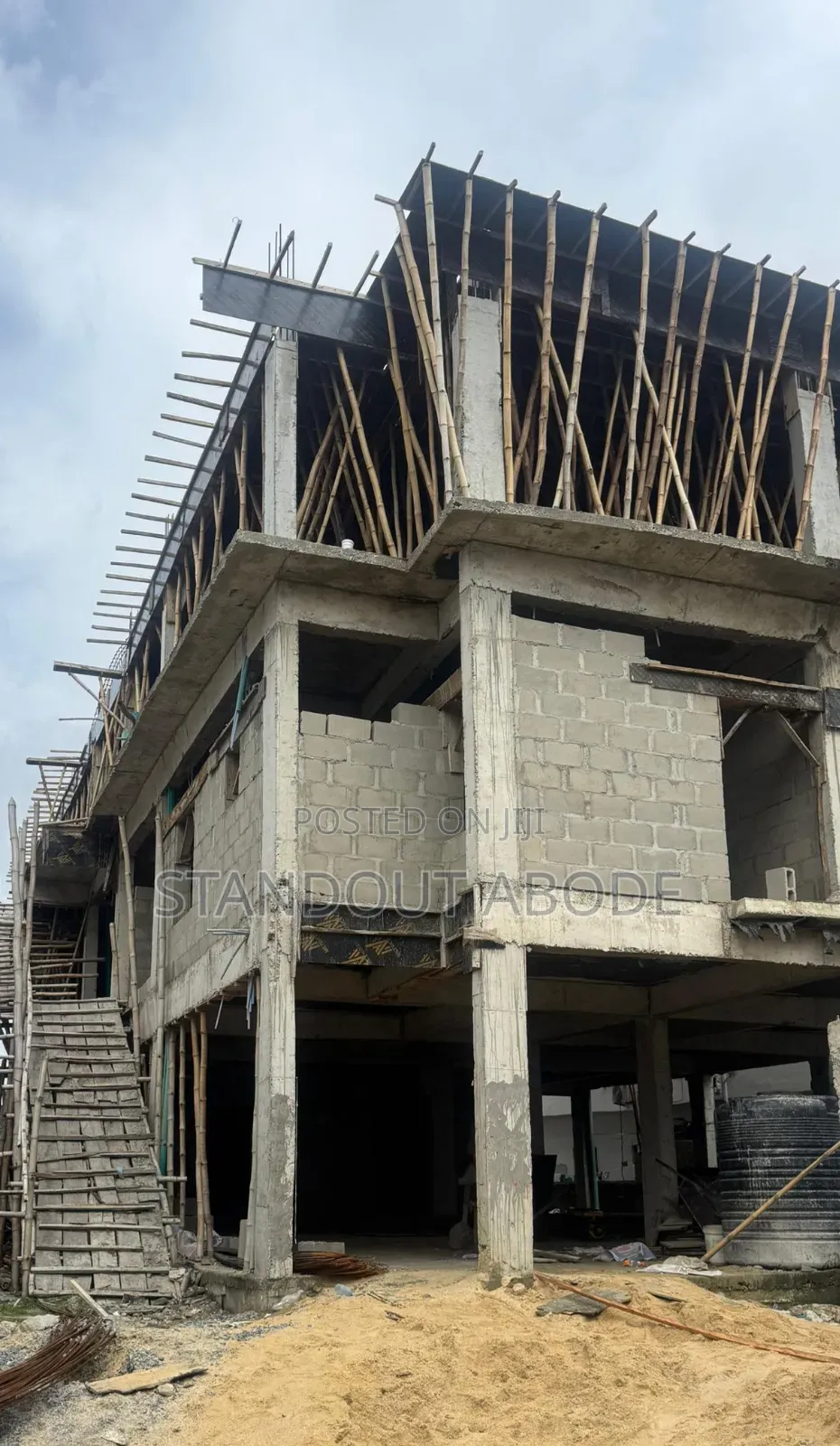 2bdrm Apartment in In An Estate, Chevron for sale in Chevron