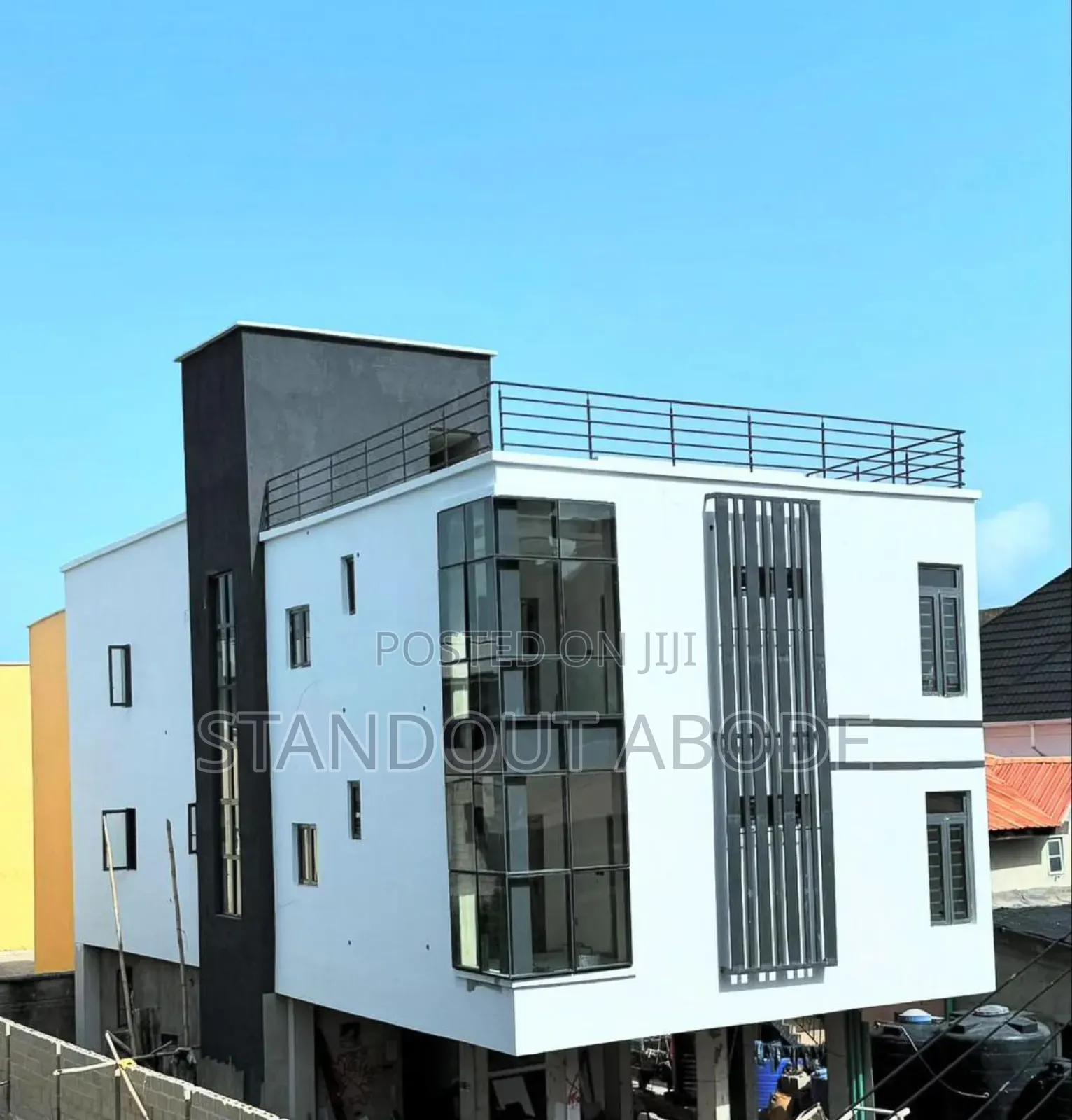 Studio Apartment in In An Estate In, Off Lekki-Epe Expressway for sale in Off Lekki-Epe Expressway