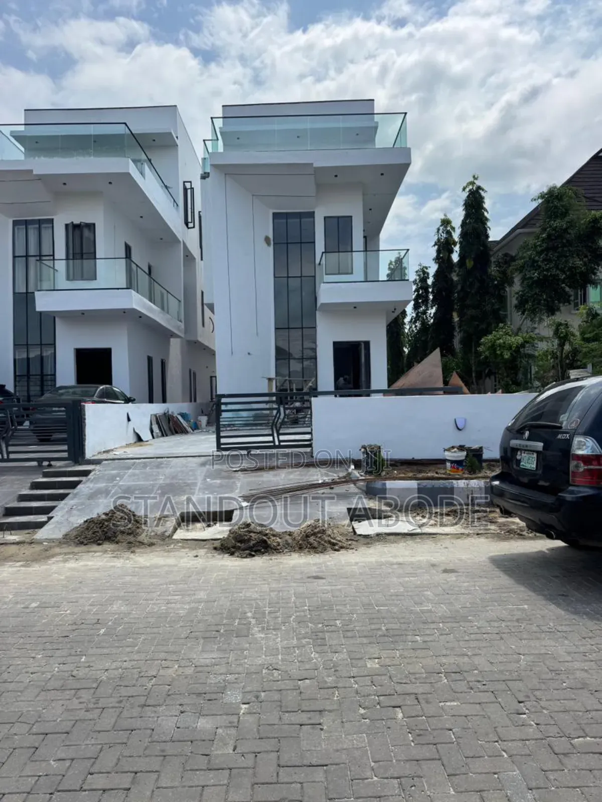 5bdrm Duplex in Orchid Road, Off Lekki-Epe Expressway for sale in Off Lekki-Epe Expressway