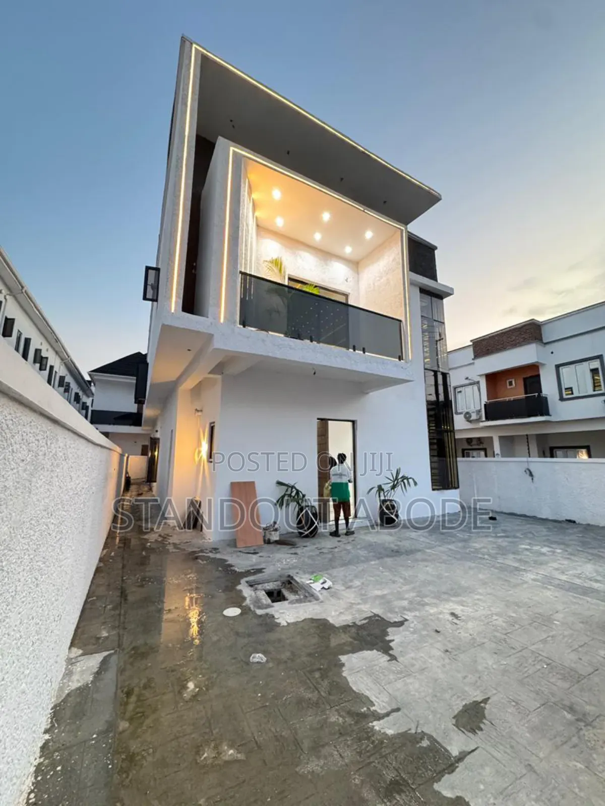 4bdrm Duplex in Inside An Estate, Ikota for sale in Ikota