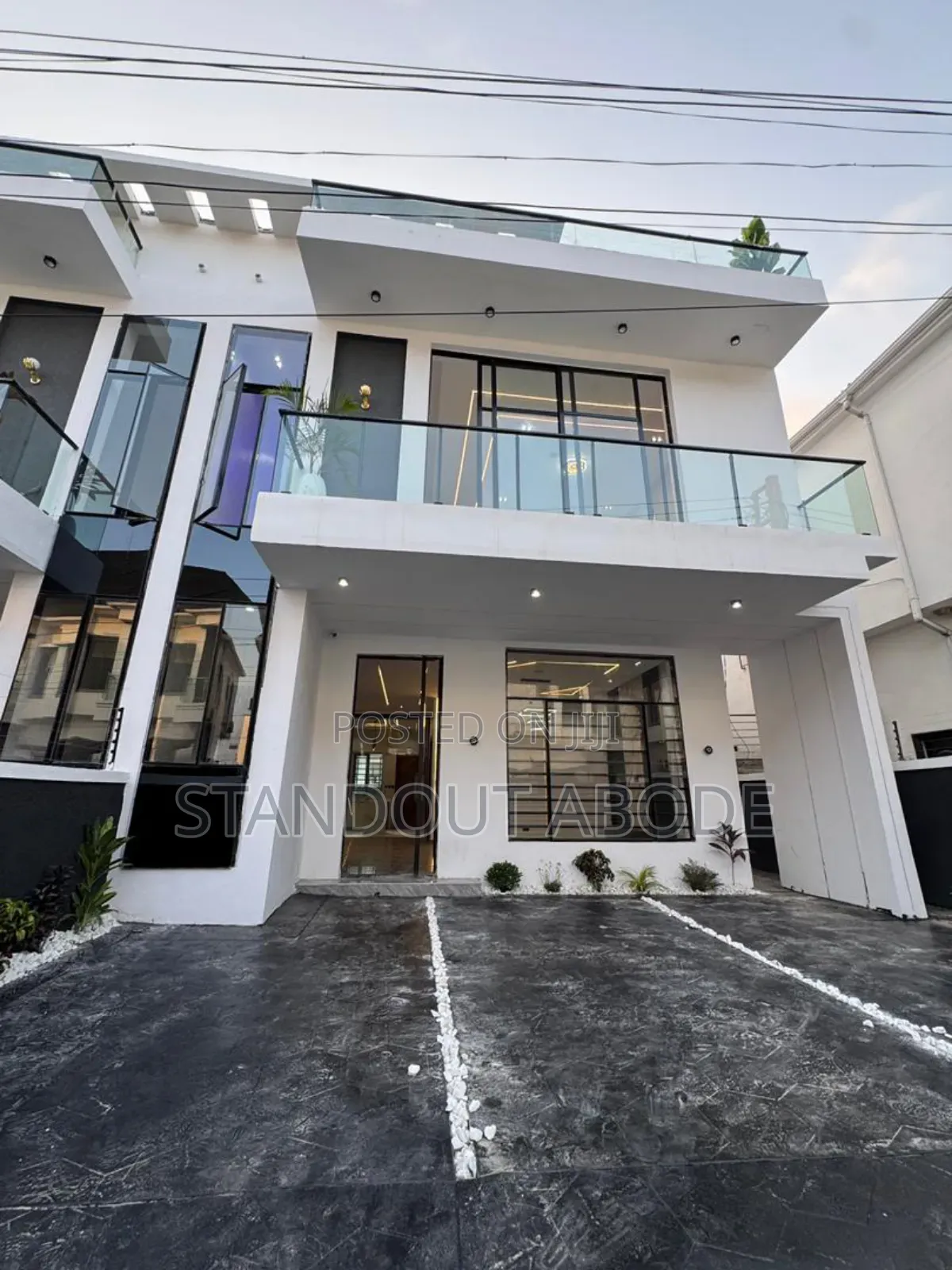 4bdrm Duplex in Lekki, Ikota for sale in Ikota