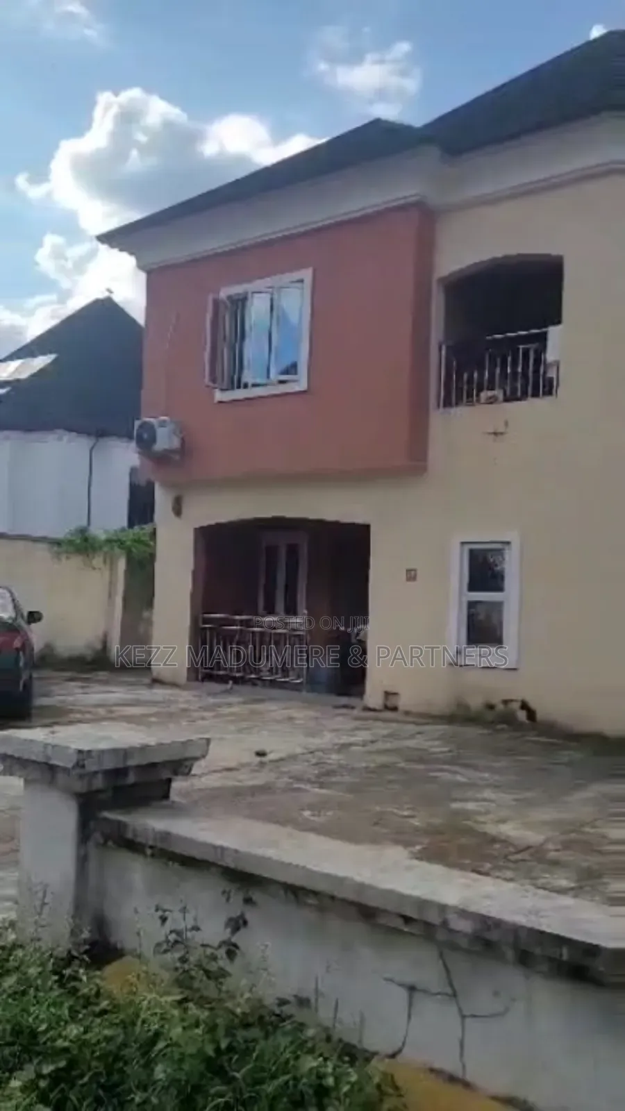 7bdrm Duplex in Near Eberelinks Ph for sale in Owerri