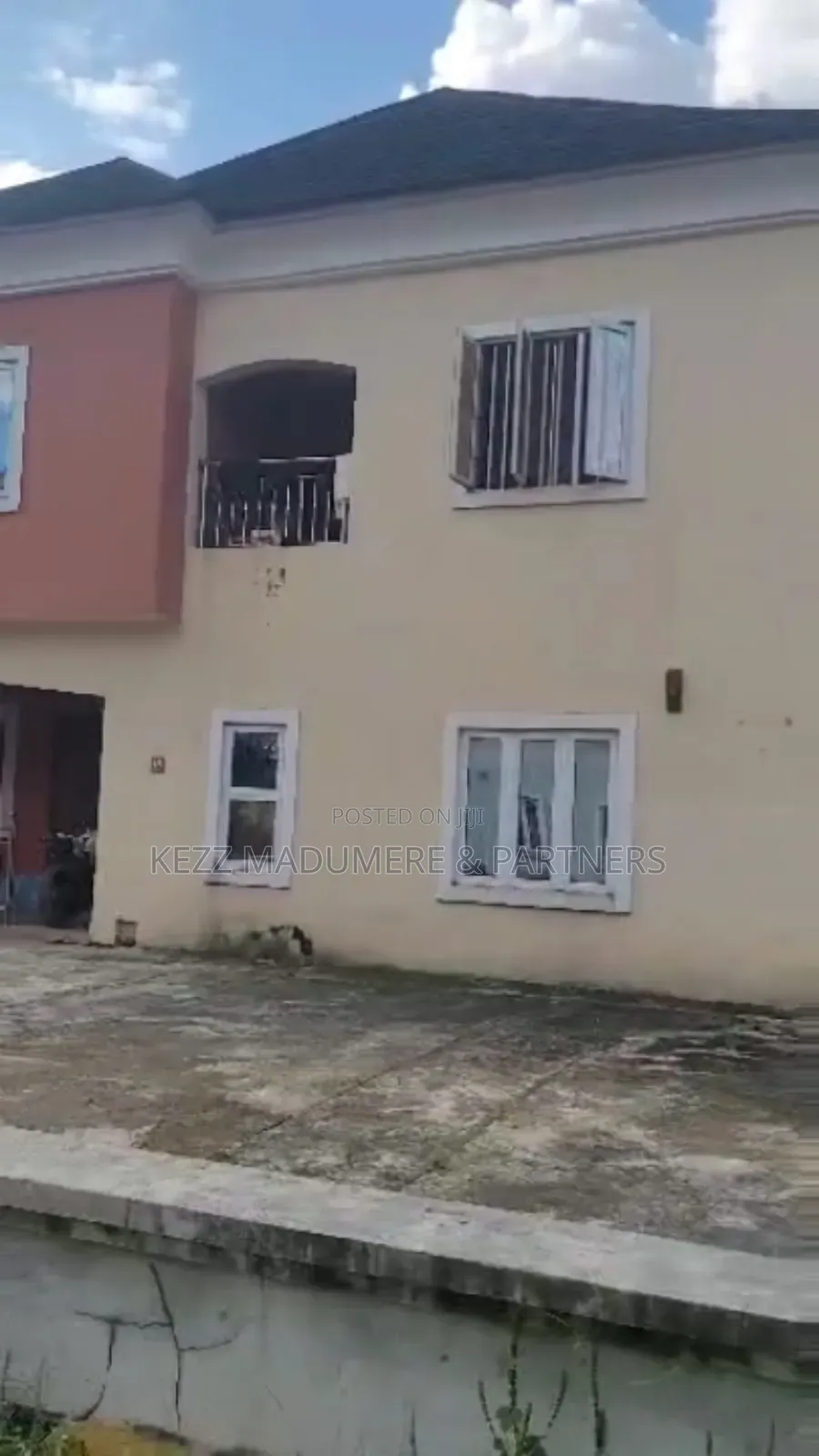 7bdrm Duplex in Near Eberelinks Ph for sale in Owerri