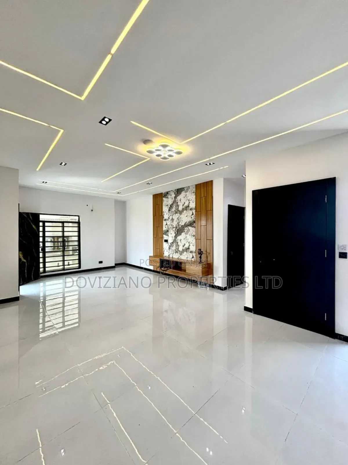 5bdrm Duplex in Ologolo for sale in Ologolo