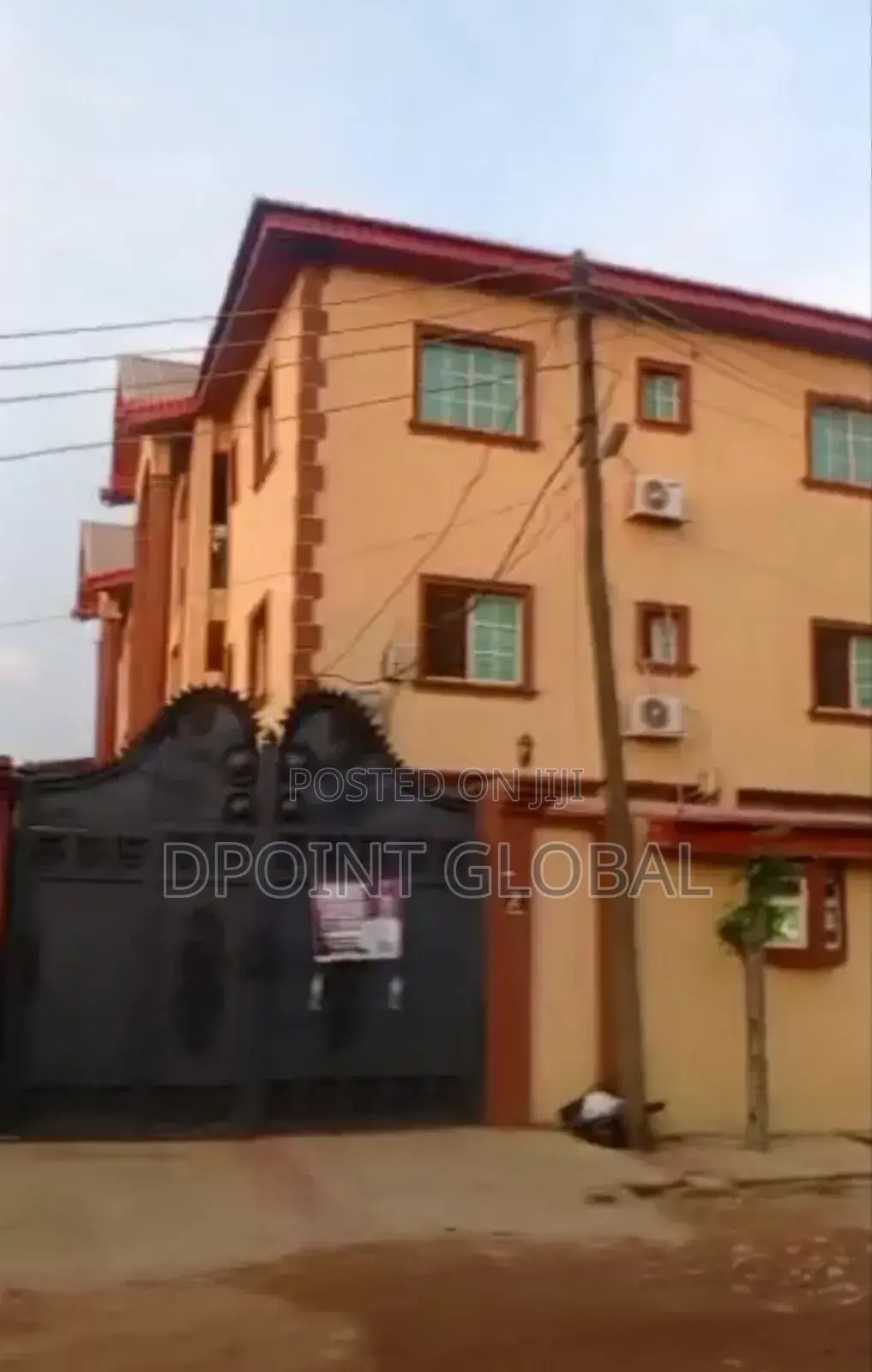 18bdrm Block of Flats in In Estate, Egbeda for sale in Egbeda
