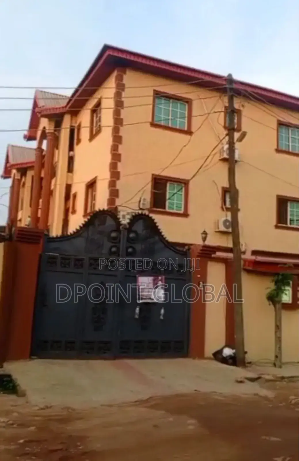 18bdrm Block of Flats in In Estate, Egbeda for sale in Egbeda