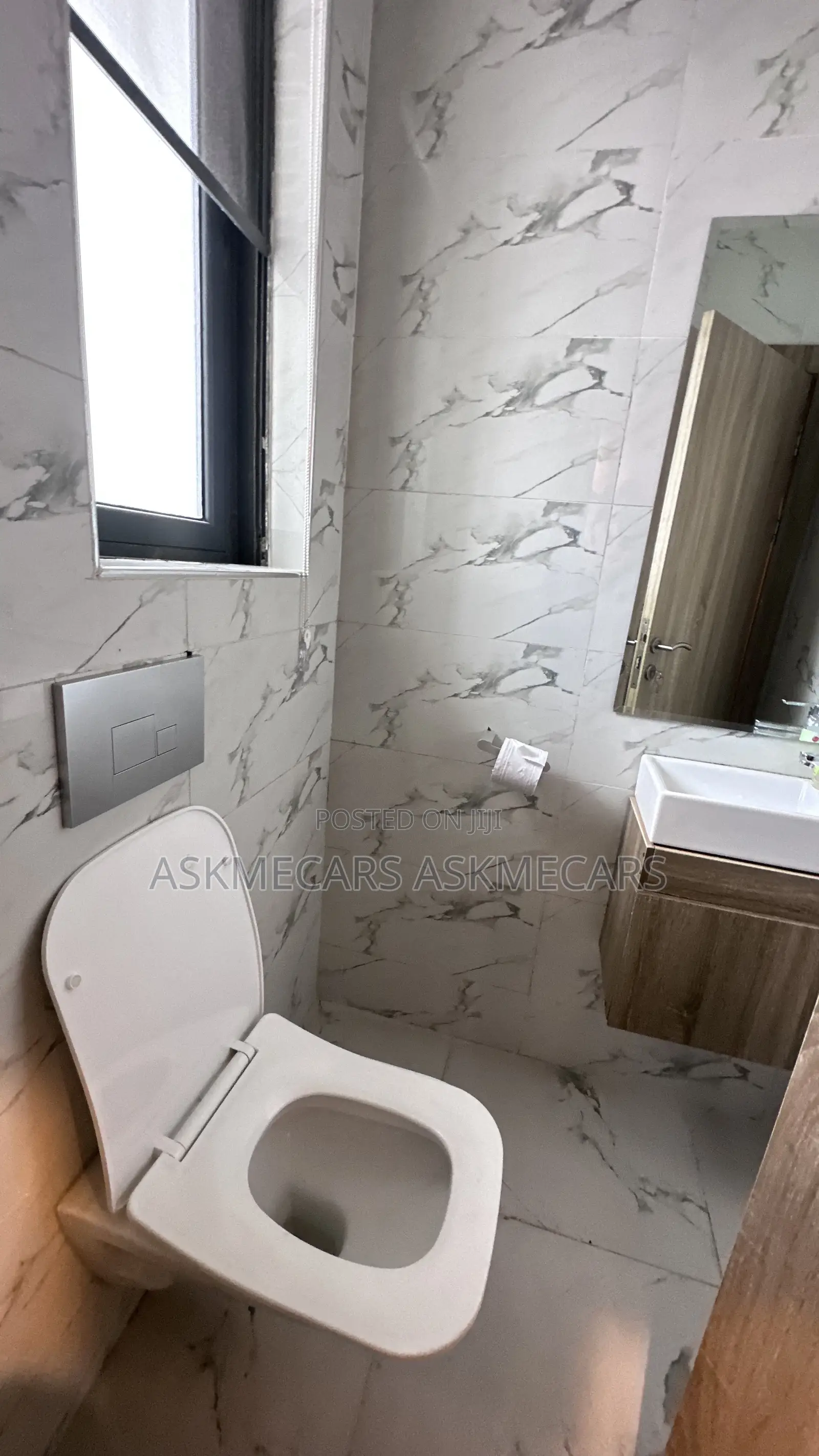 Furnished 2bdrm Apartment in Off Admiralty, Lekki Phase 1 for rent in Lekki Phase 1