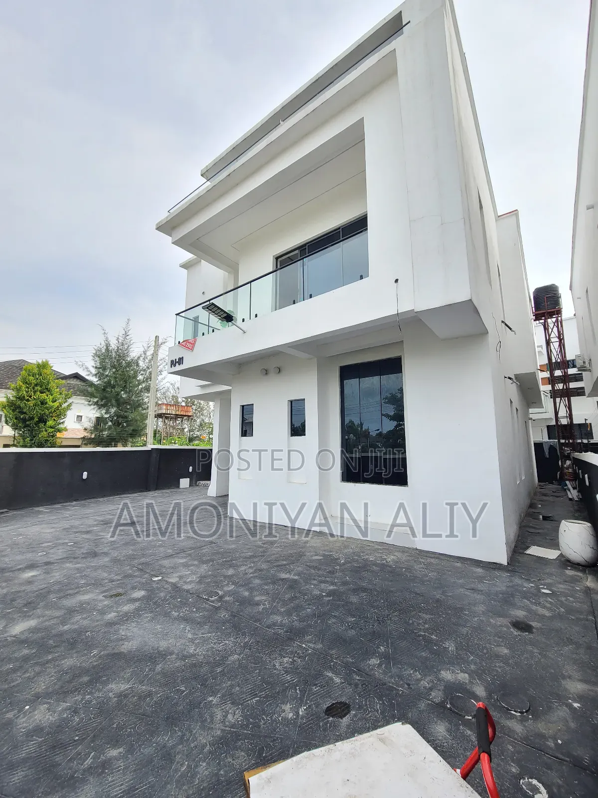5bdrm Duplex in Lekki Peninsula, Ajah for sale in Ajah