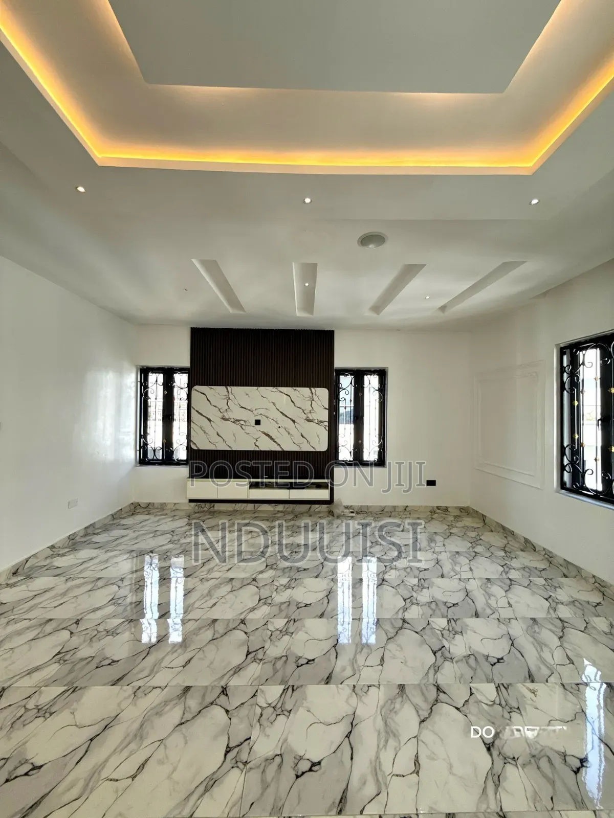 5bdrm Duplex in Kado for sale in Kado