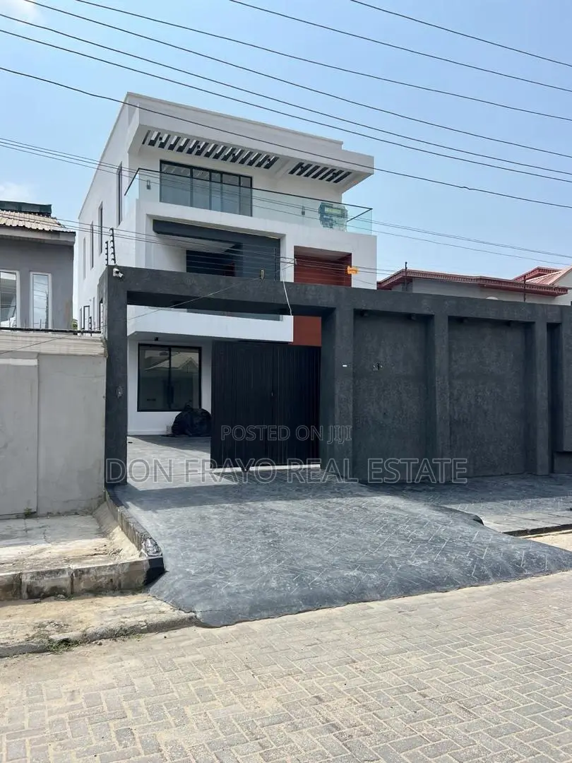 5bdrm Duplex in Off Fola Osibo Road for sale in Lekki Phase 1