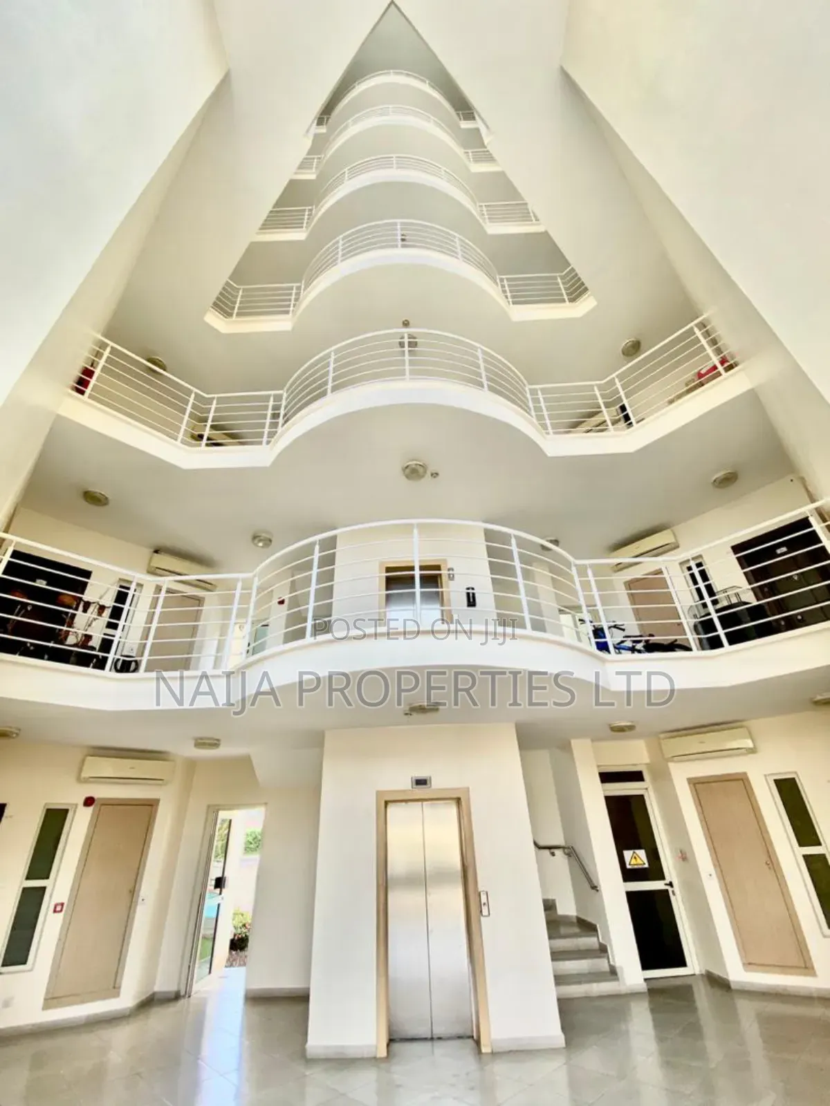 3bdrm Apartment in Oniru, Victoria Island for sale in Victoria Island