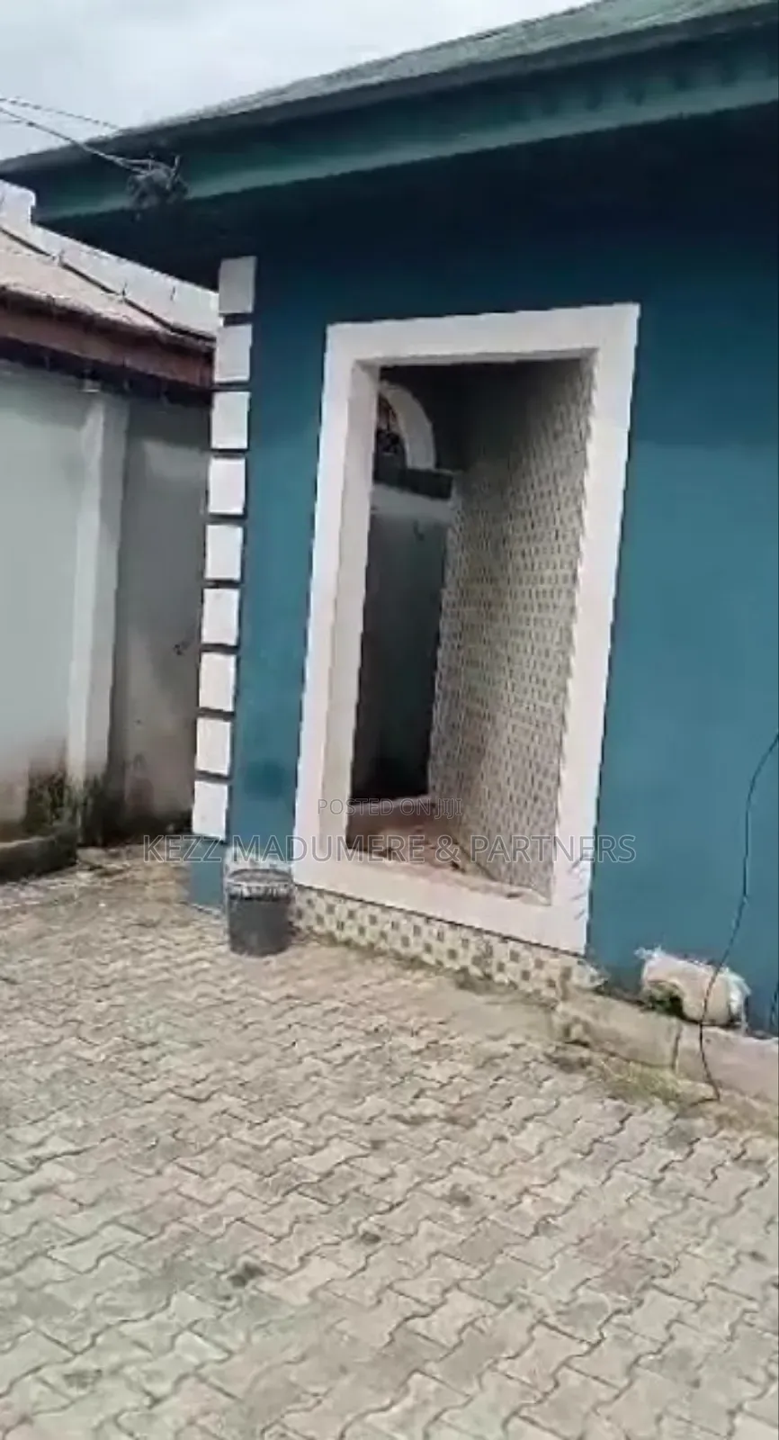 3bdrm Bungalow in St Johns , Iwofe for sale in Port-Harcourt