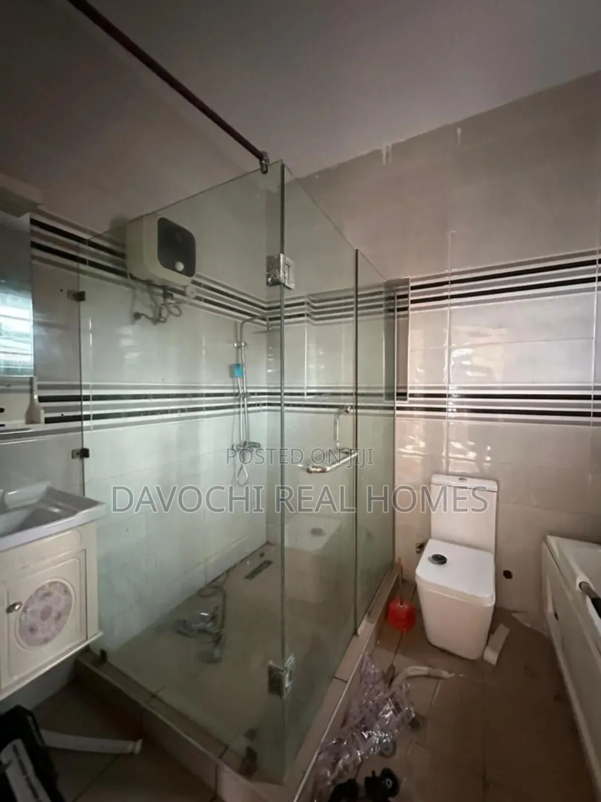 5bdrm Duplex in Osapa London Estate, Lekki for rent in Lekki