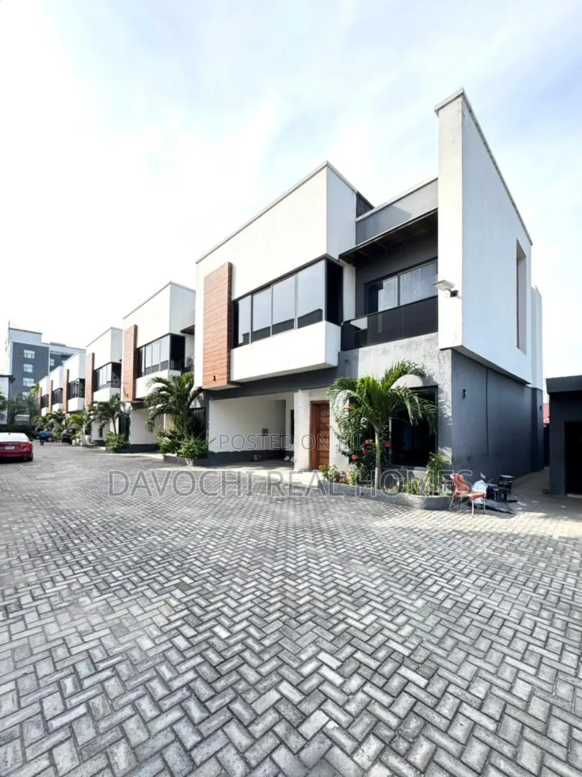 4bdrm Duplex in Osapa London Estate, Lekki for rent in Lekki