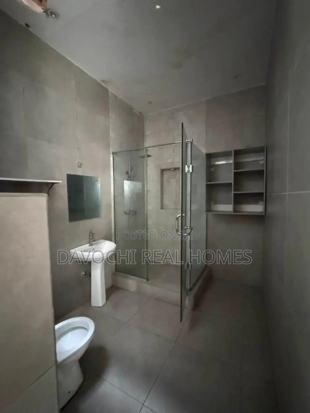 4bdrm Duplex in Osapa London Estate, Lekki for rent in Lekki