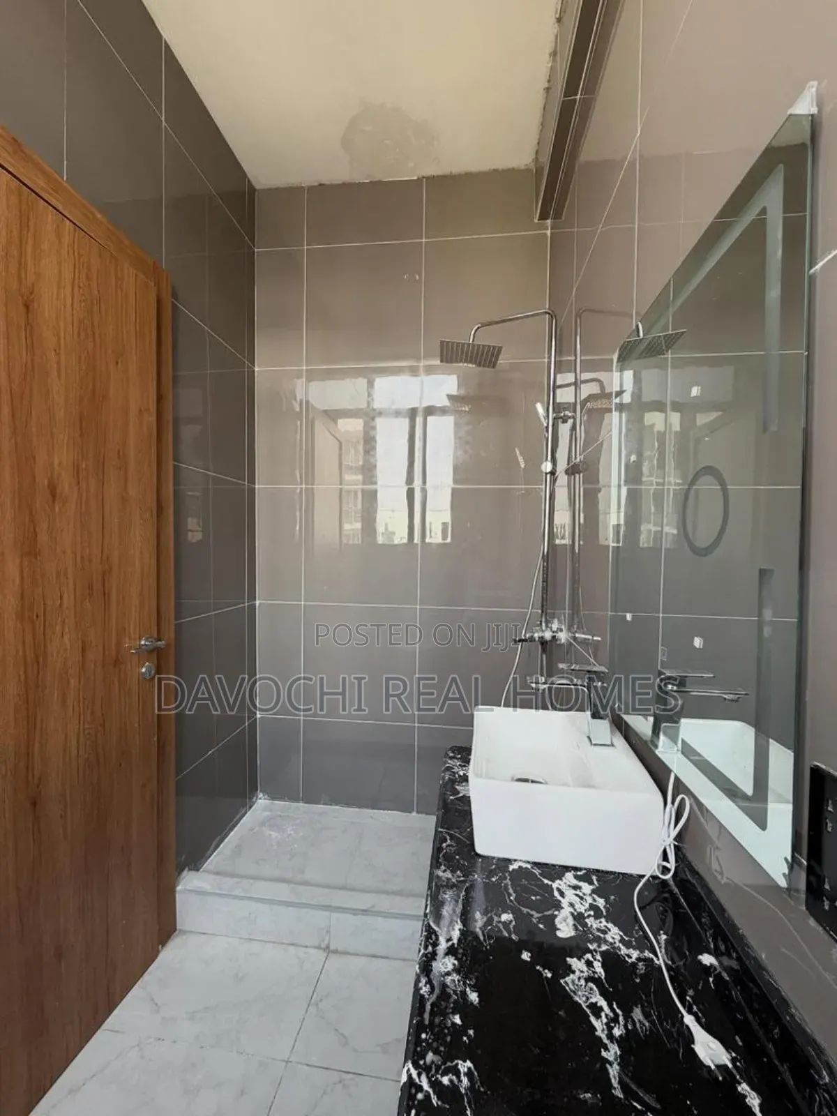 2bdrm Apartment in Lekki Phase One for rent in Lekki