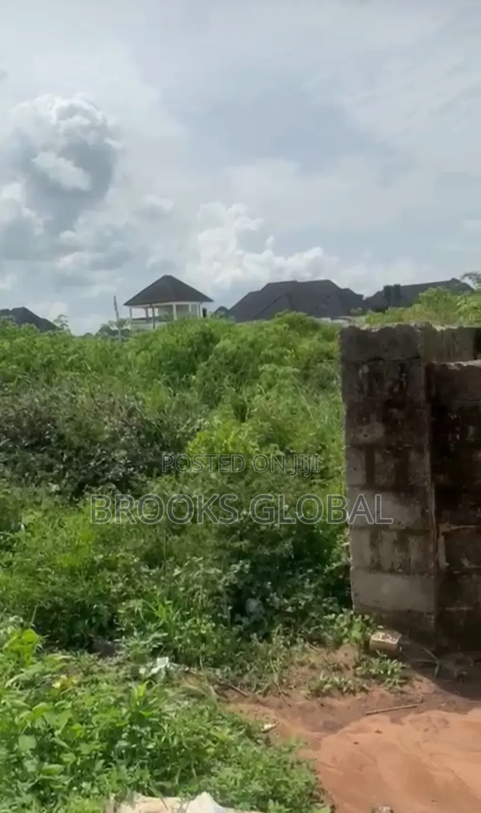 A Land of 100/200 Feet Along the Road at Okhuoromi for Sale in Benin City
