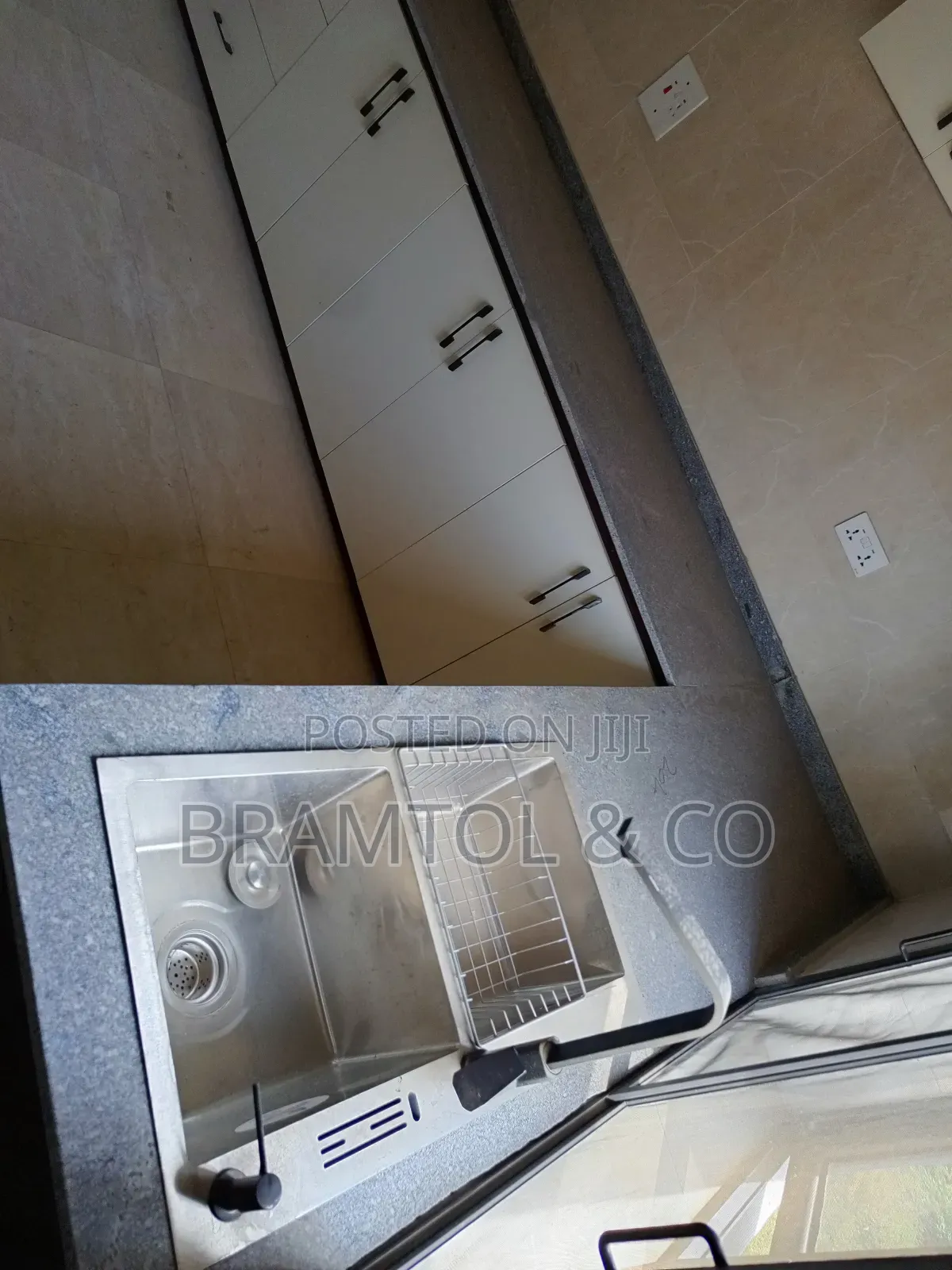 3bdrm Block of Flats in With Bq, Katampe (Main) for rent in Katampe (Main)
