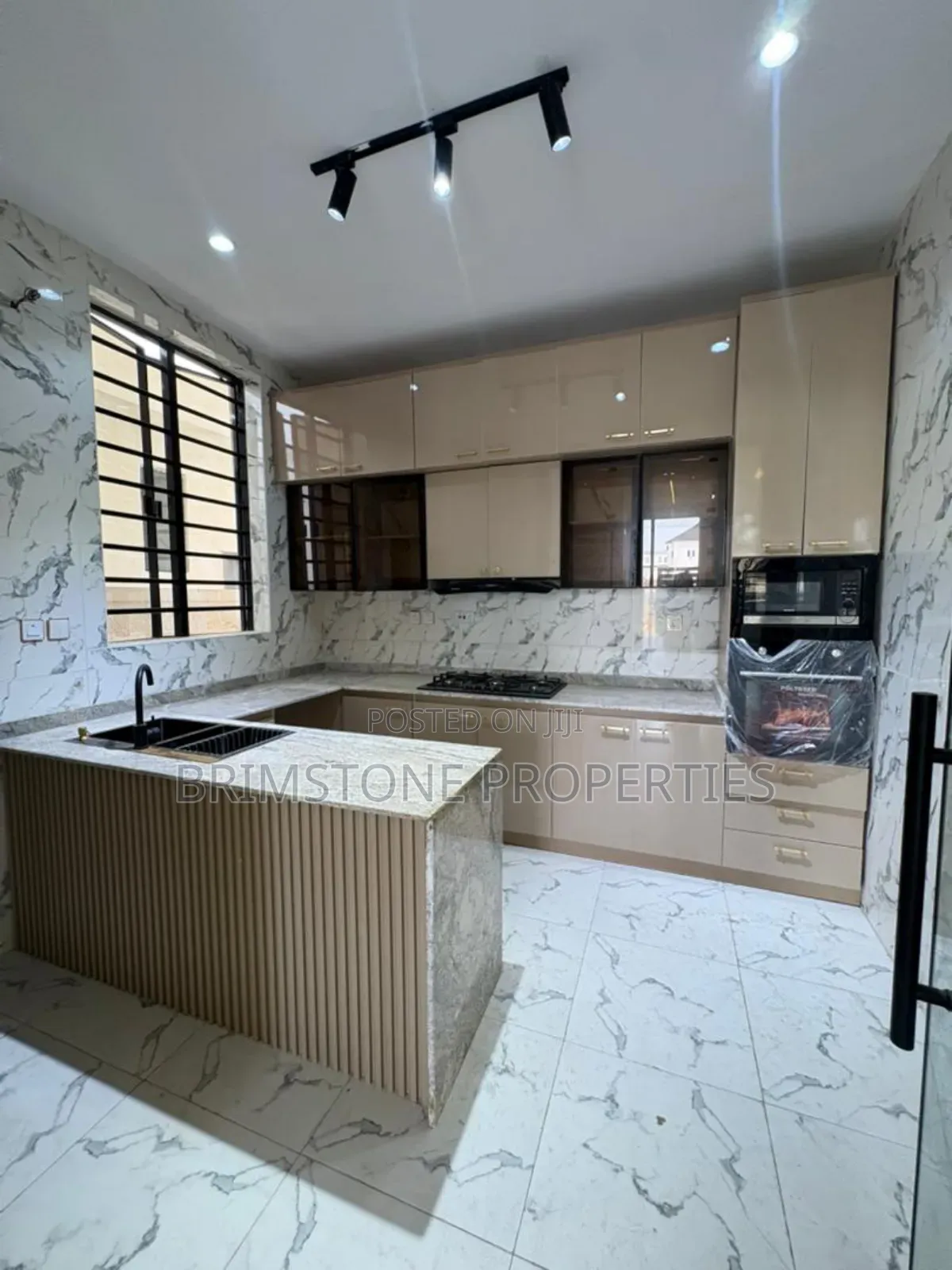Furnished 4bdrm Duplex in Ikota for sale in Ikota