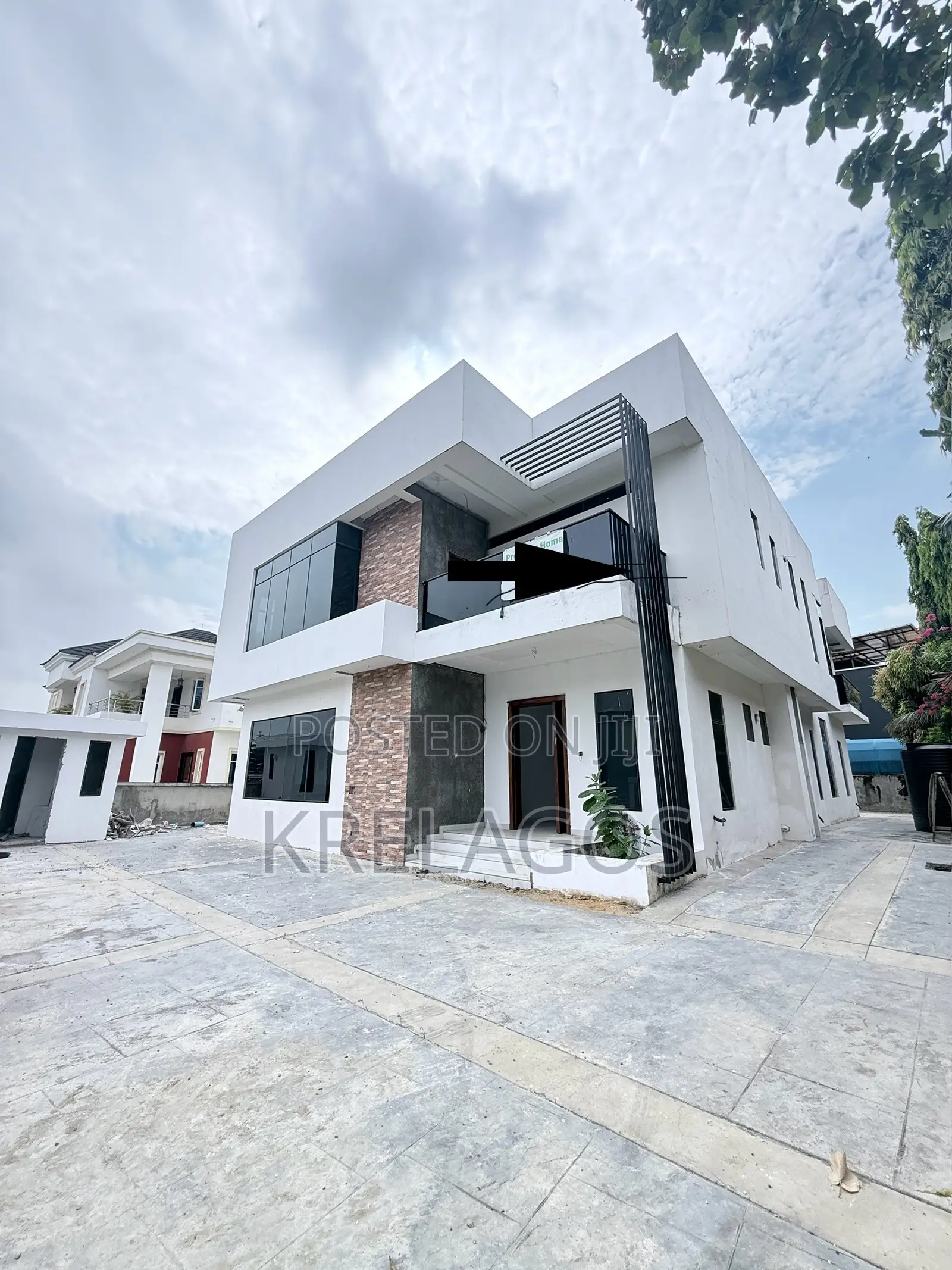 5bdrm Duplex in Royal Garden, Off Lekki-Epe Expressway for sale in Off Lekki-Epe Expressway