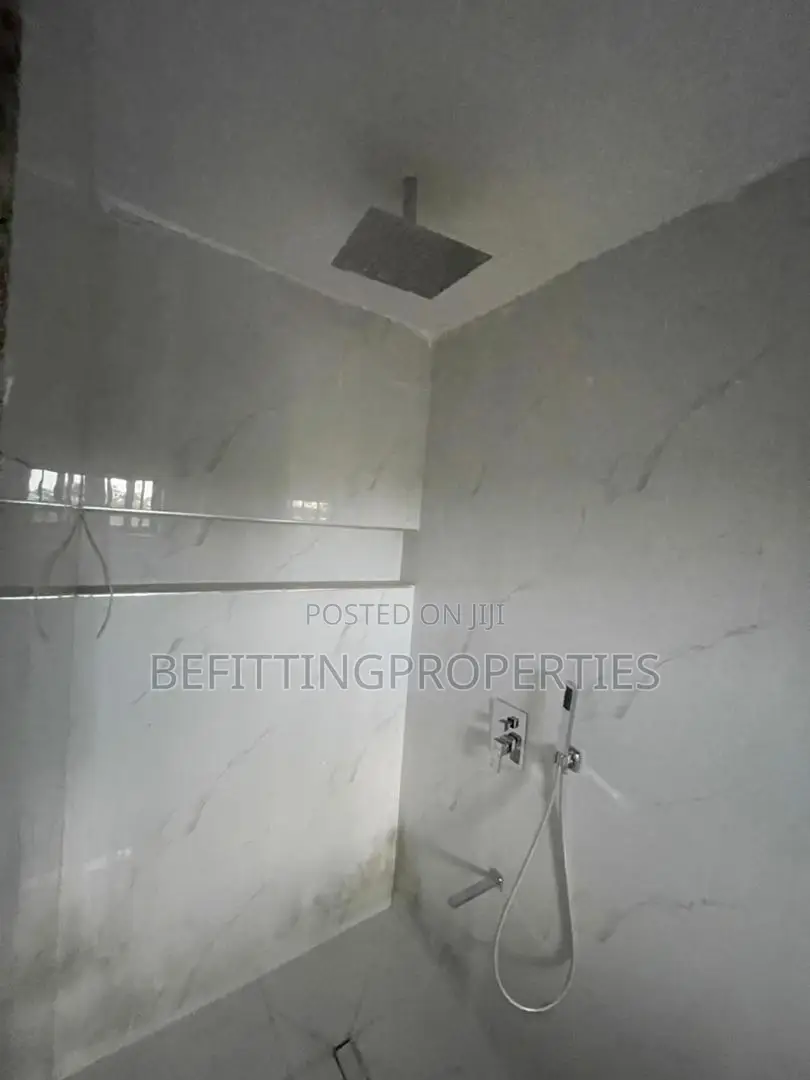 3bdrm Block of Flats in Ikeja for rent in Ikeja