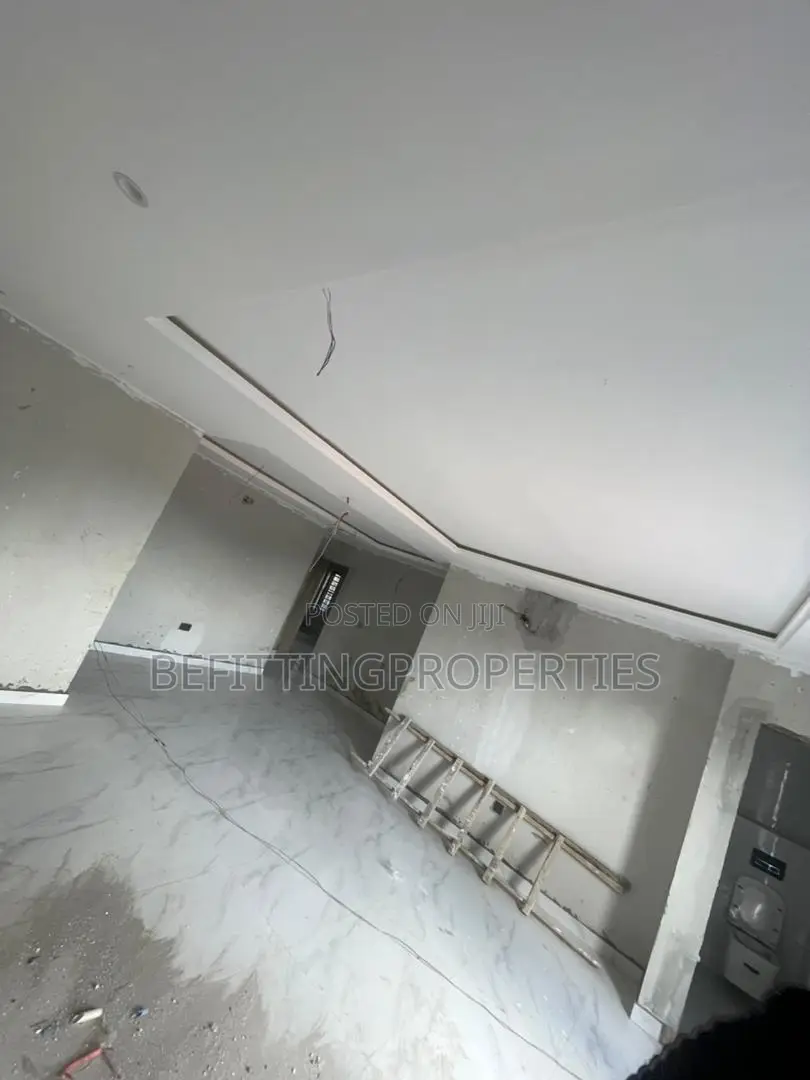 3bdrm Block of Flats in Ikeja for rent in Ikeja