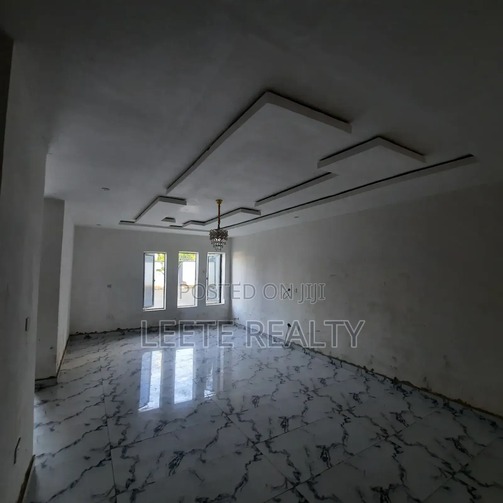 4bdrm Townhouse/Terrace in Wuye for sale in Wuye