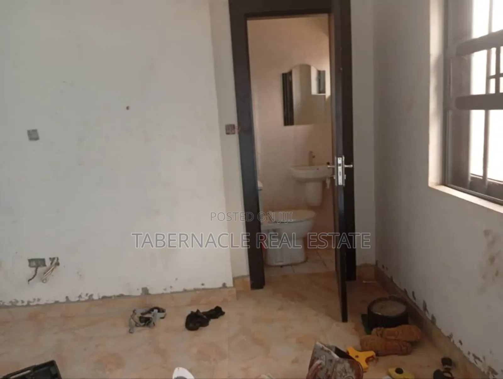 1bdrm Bungalow in Benson Garage, for rent in Ikorodu