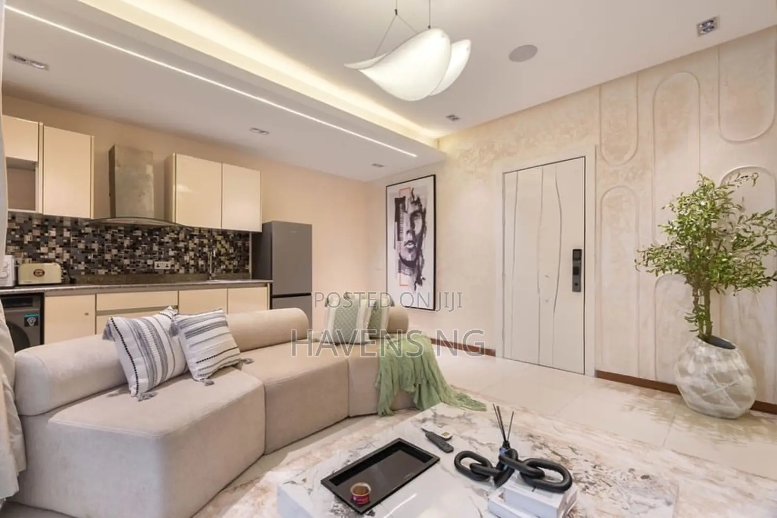 Cozy 1 Bedroom Apartment With Private Cinema, Swimming Pool, Balcony in Lekki Phase 1