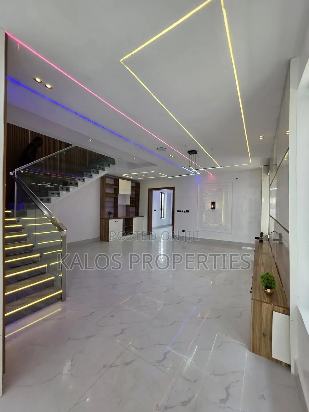 5bdrm Duplex in Ajah Lekki Lagos for sale in Ado / Ajah