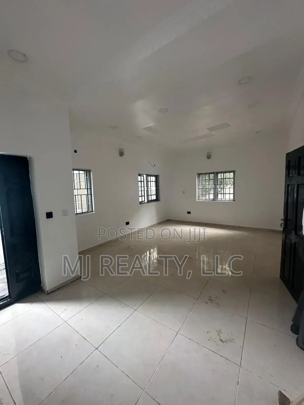 2bdrm Apartment in Lekki Phase 1 for rent in Lekki Phase 1
