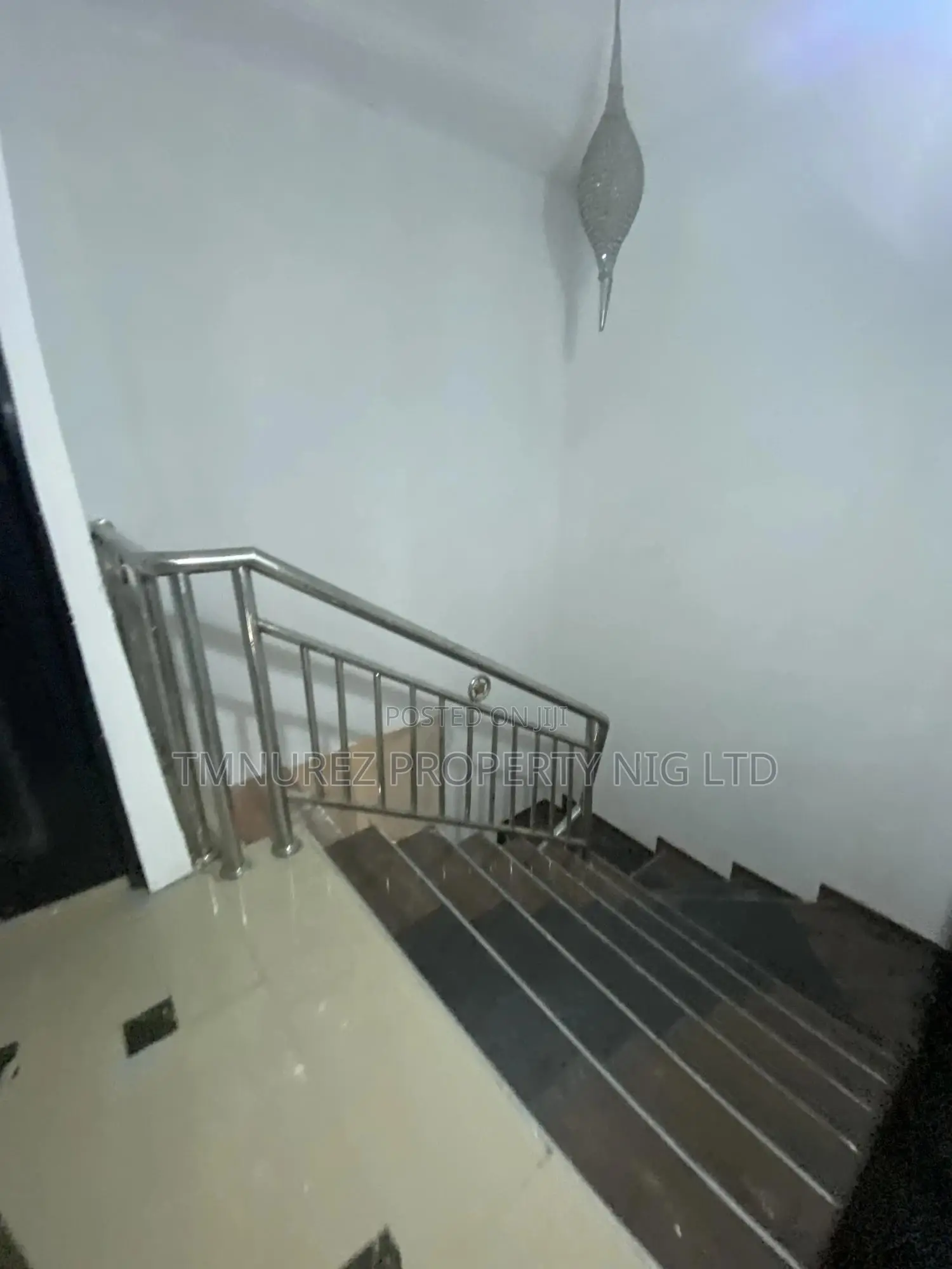 Studio Apartment in Chevron for rent in Chevron