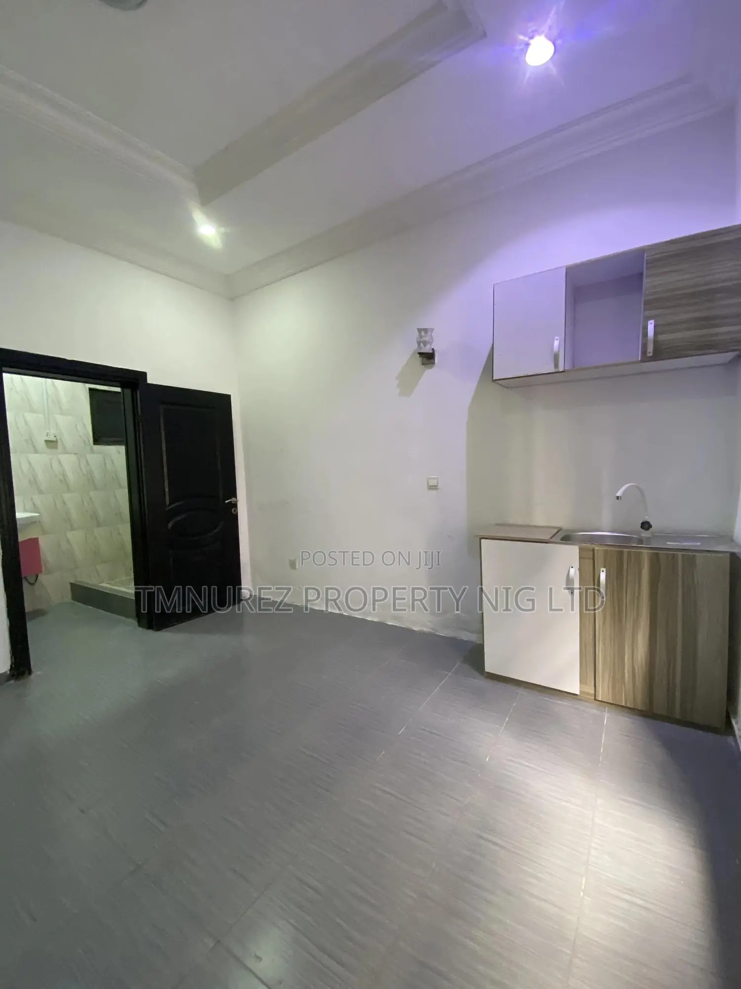 Studio Apartment in Chevron for rent in Chevron
