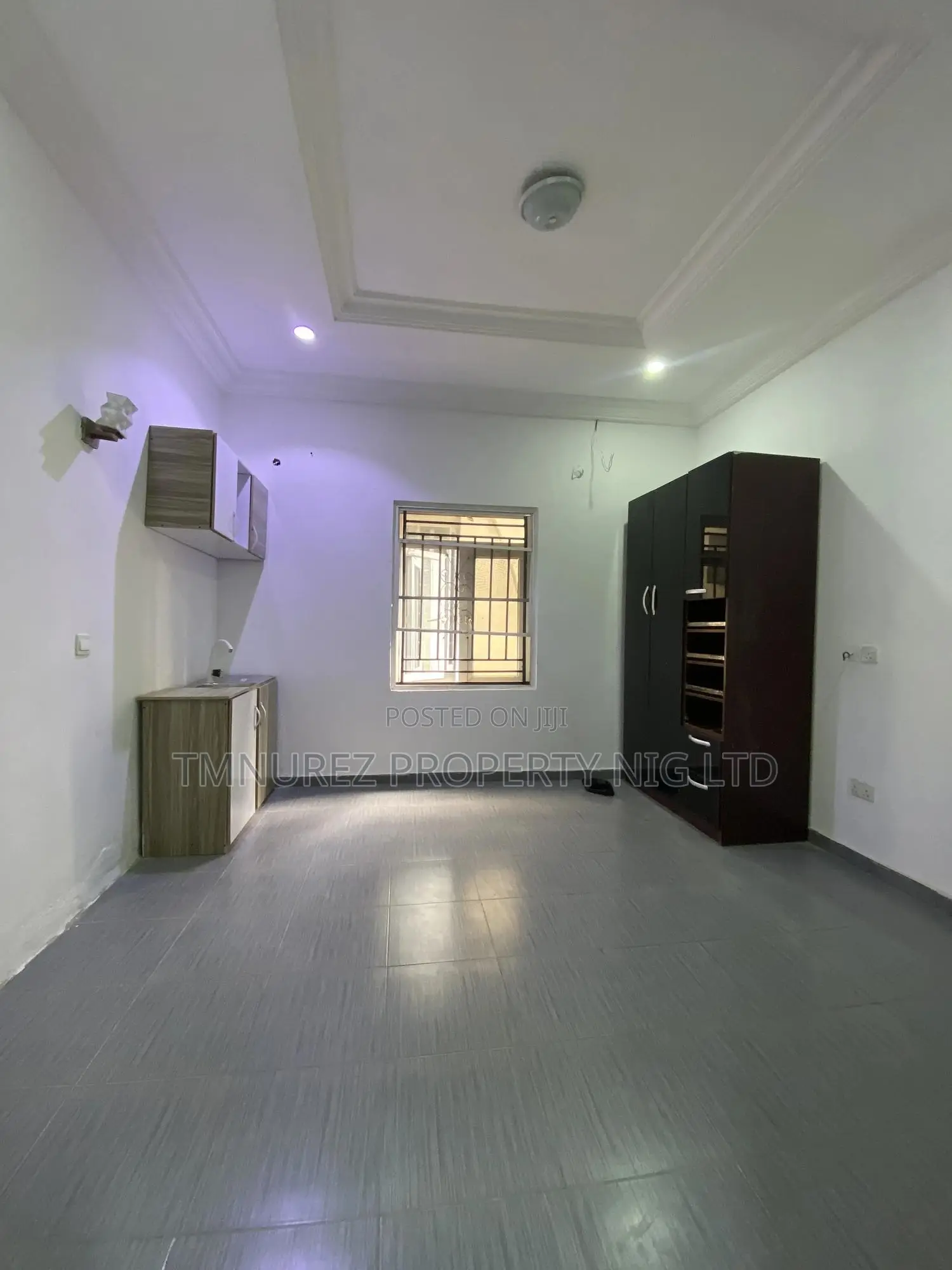 Studio Apartment in Chevron for rent in Chevron