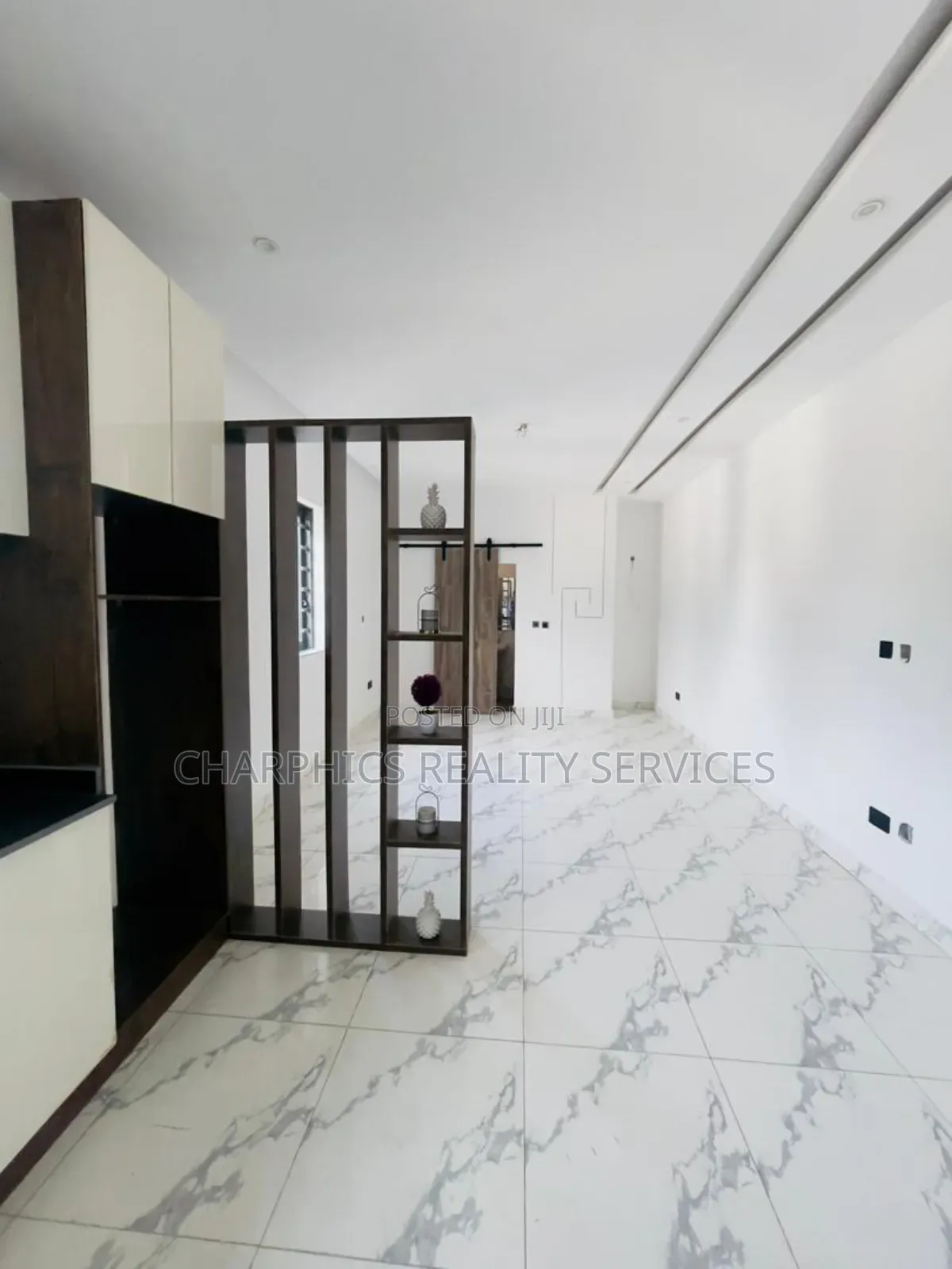 Studio Apartment in Lekki Phase 2 for sale in Lekki Phase 2