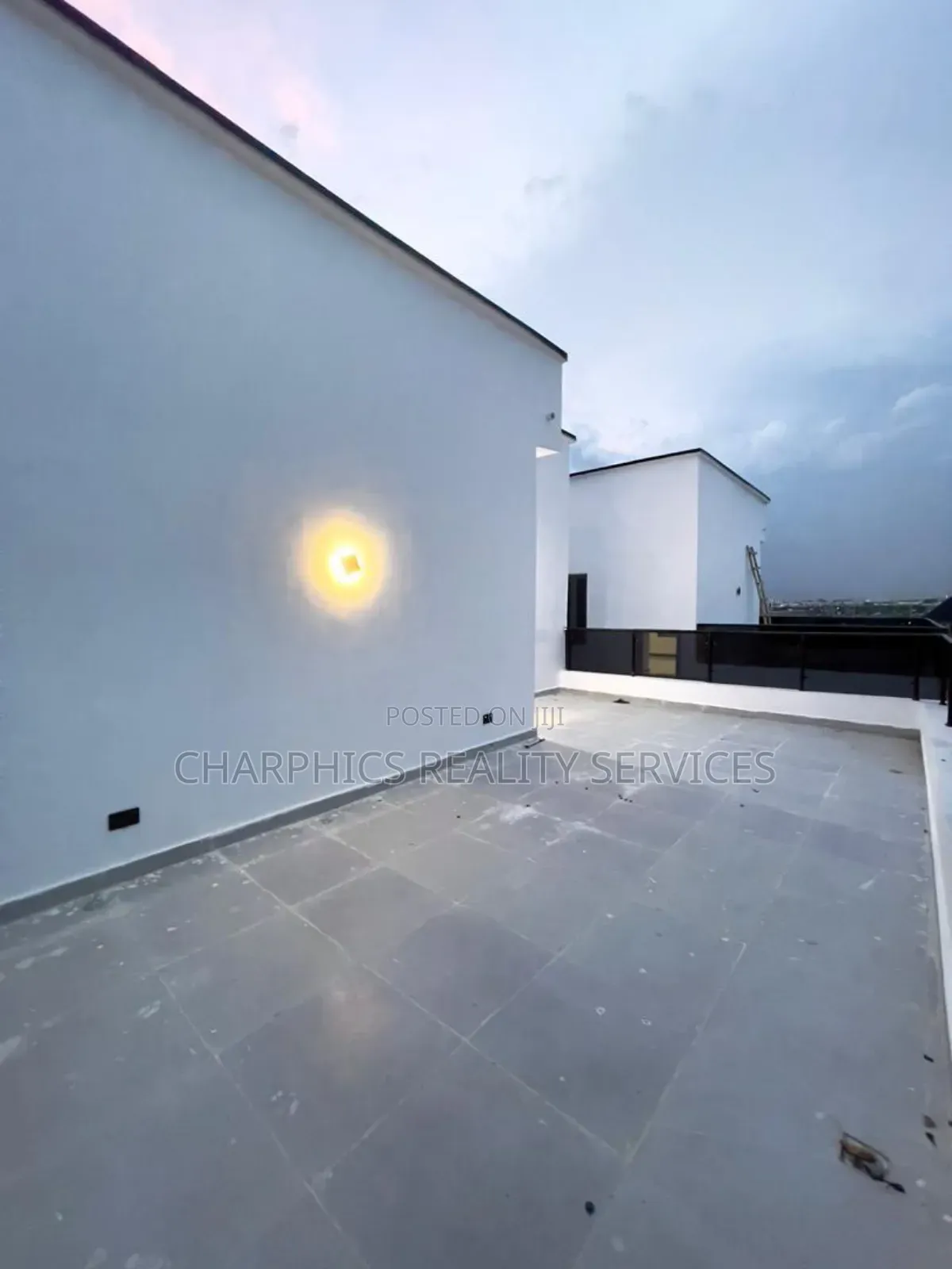 5bdrm Duplex in Ologolo for sale in Ologolo