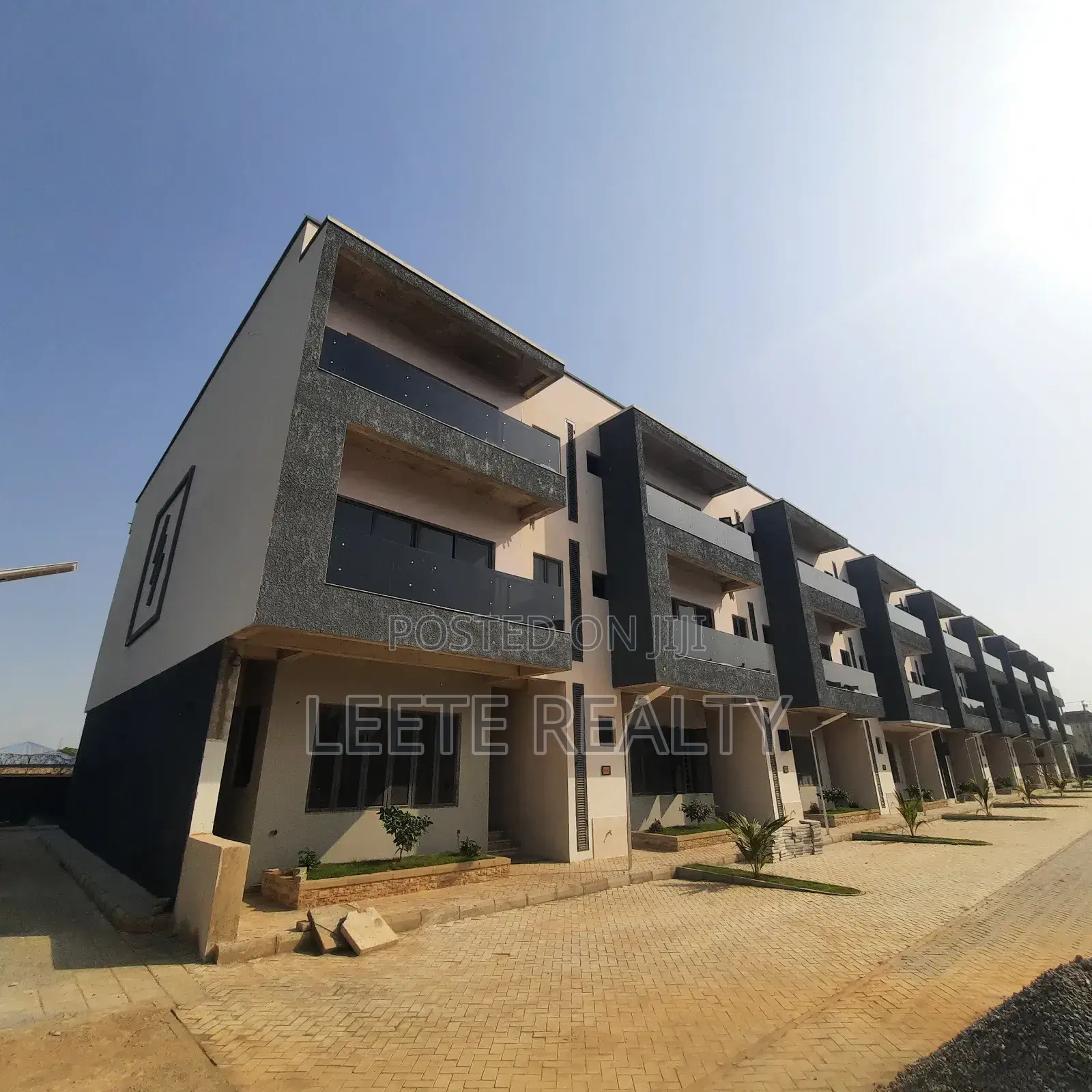 4bdrm Townhouse/Terrace in Jahi for sale in Jahi