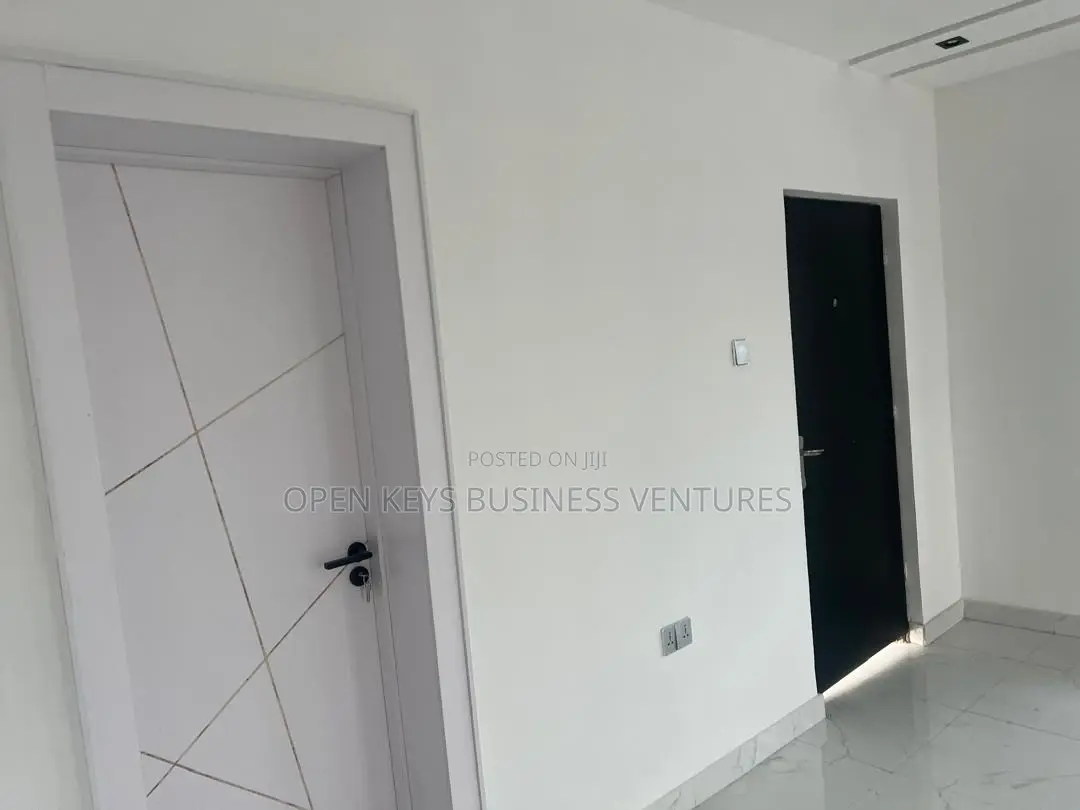 Furnished 5bdrm Duplex in Oluyole for sale in Oluyole