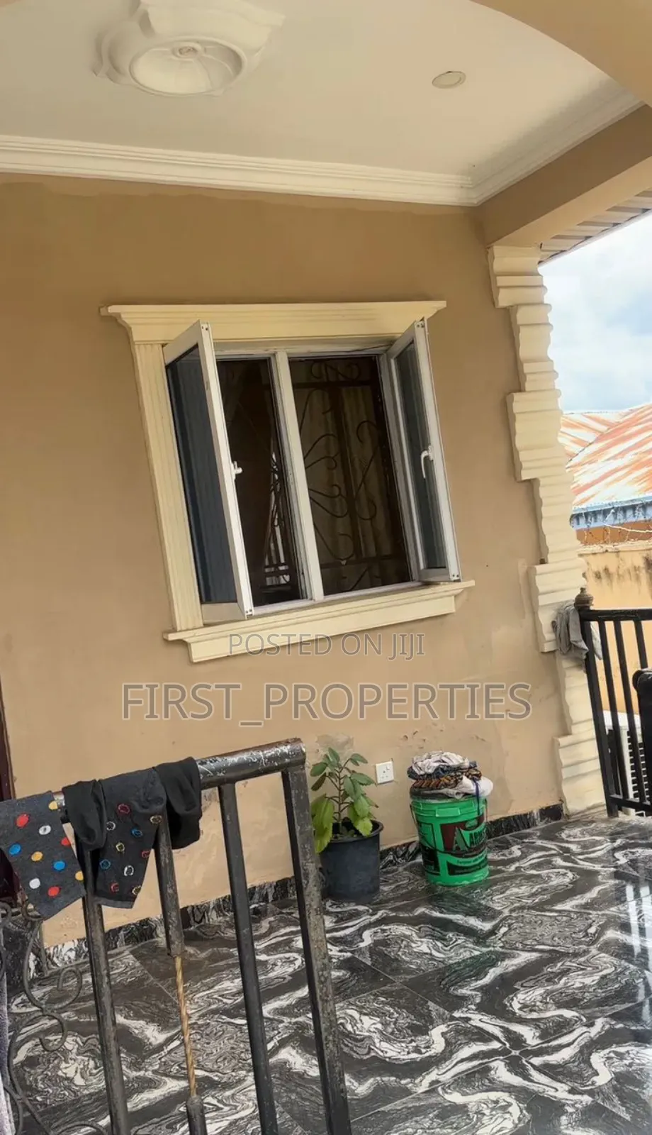 6bdrm Bungalow in Poultry Eleha Elebu, Ibadan for sale in Ibadan