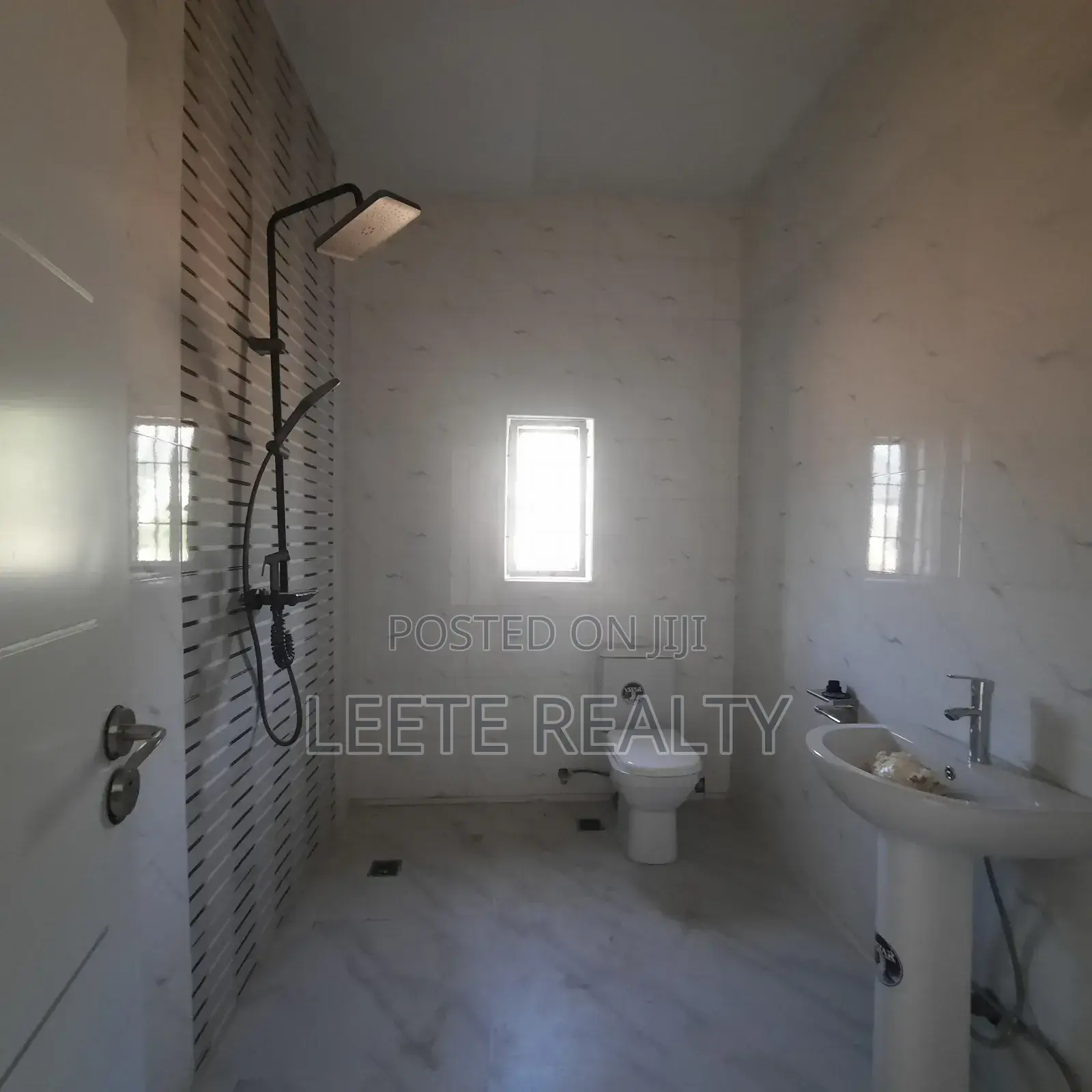 5bdrm Duplex in Katampe Extension for sale in Katampe Extension